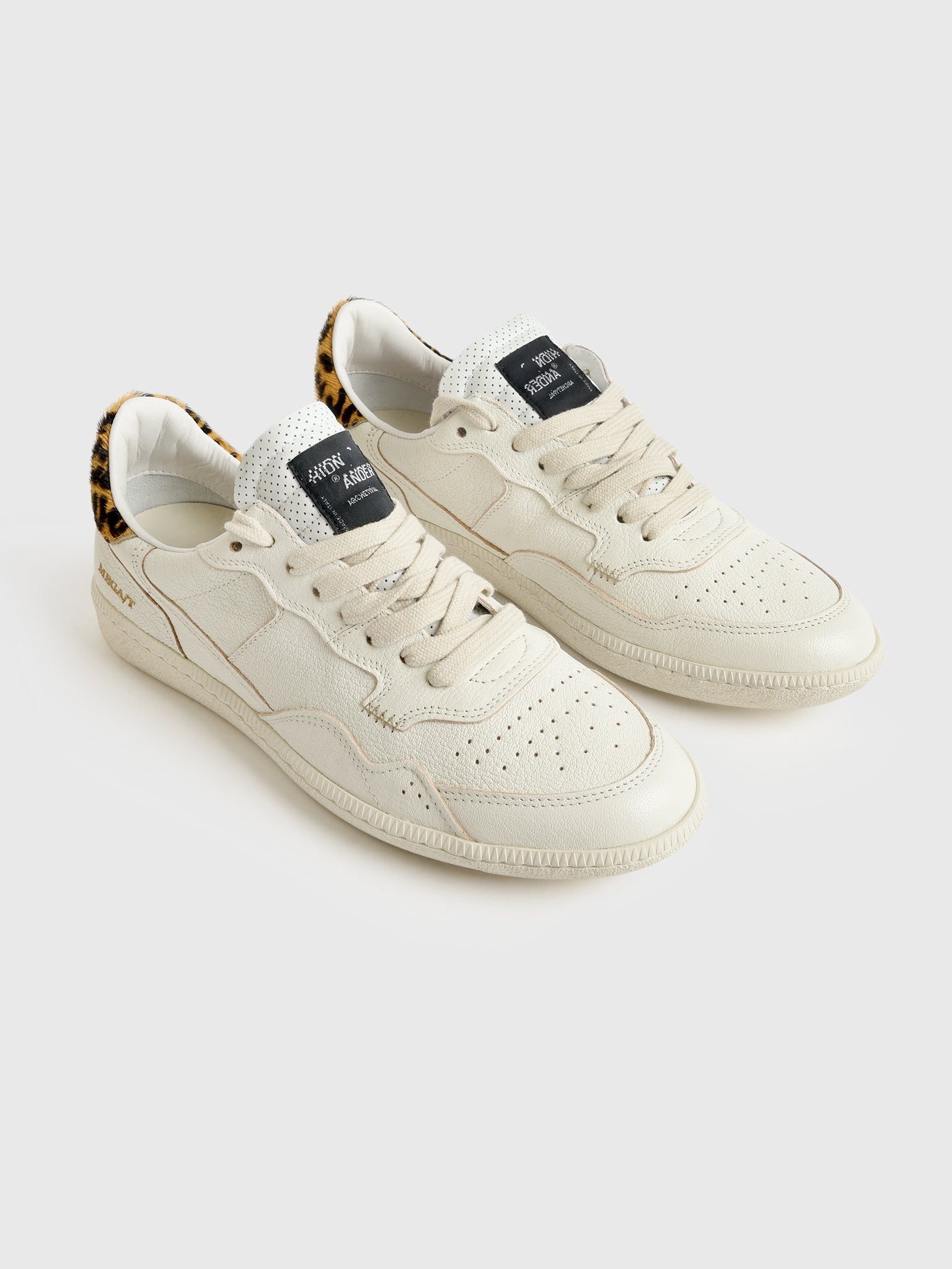 HidnAnder Women's Mega T Sneaker - Saint Bernard