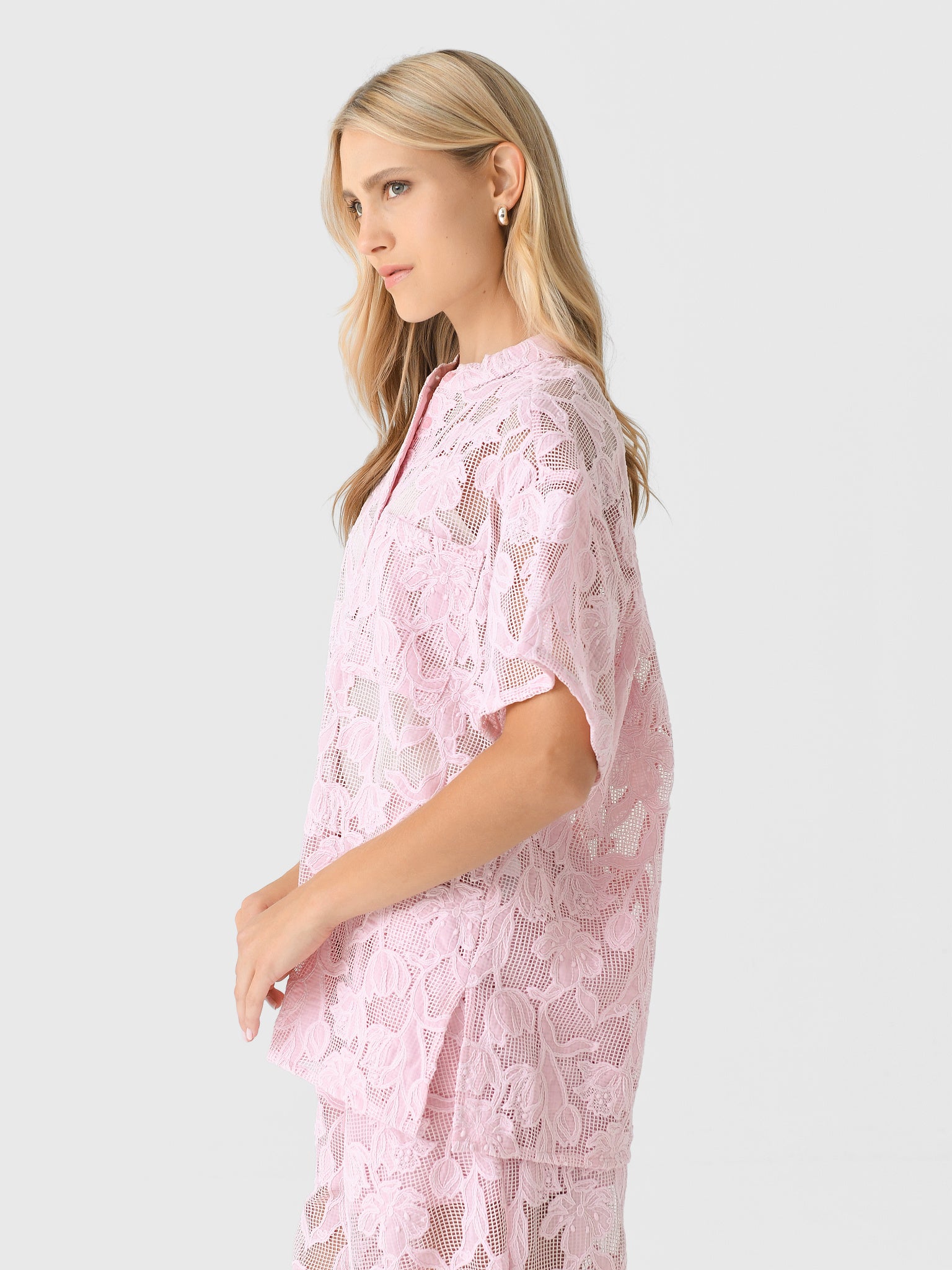 Essentiel Antwerp Women's Hok Lace Shirt – Saint Bernard