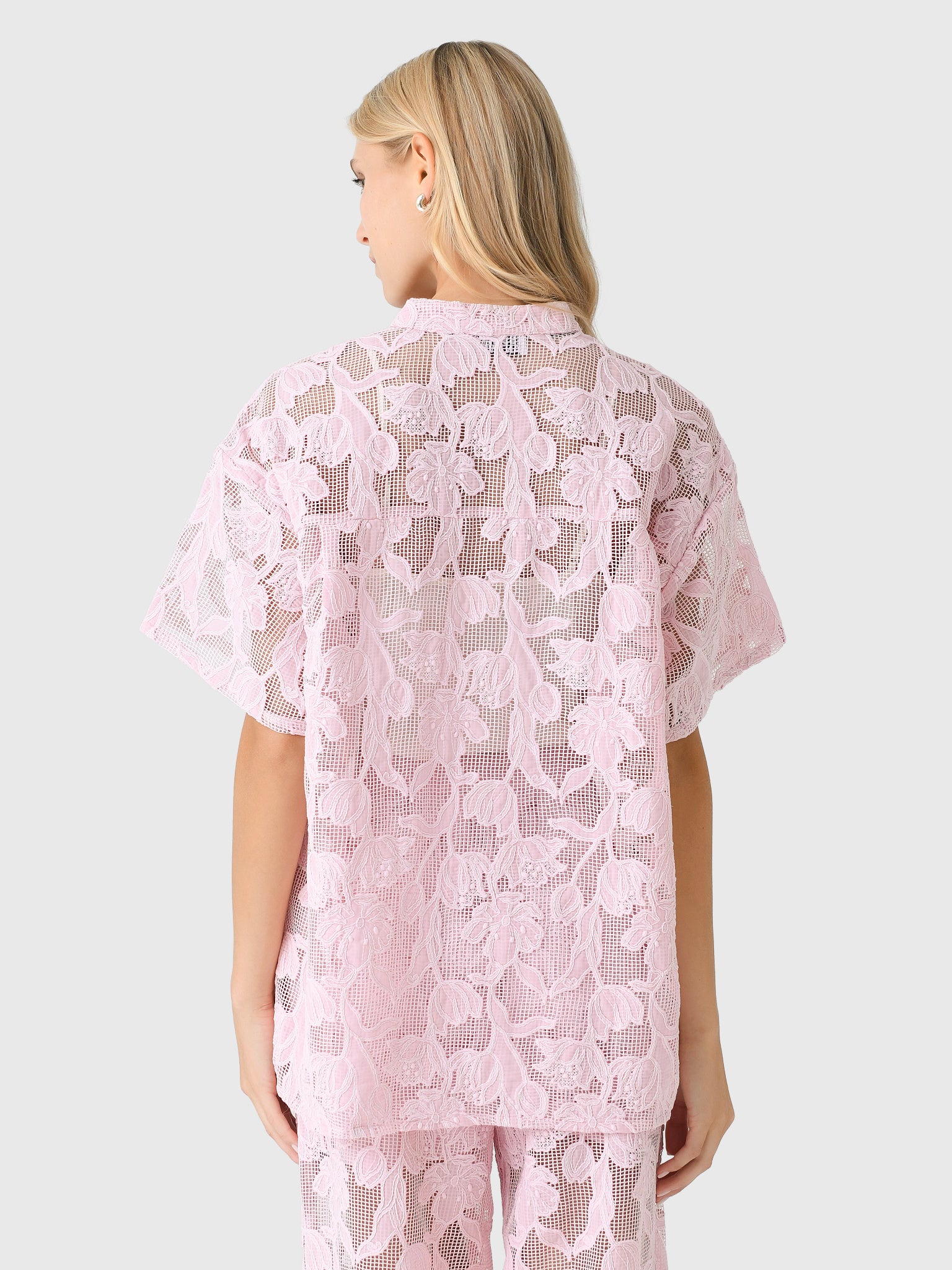 Essentiel Antwerp Women's Hok Lace Shirt – Saint Bernard