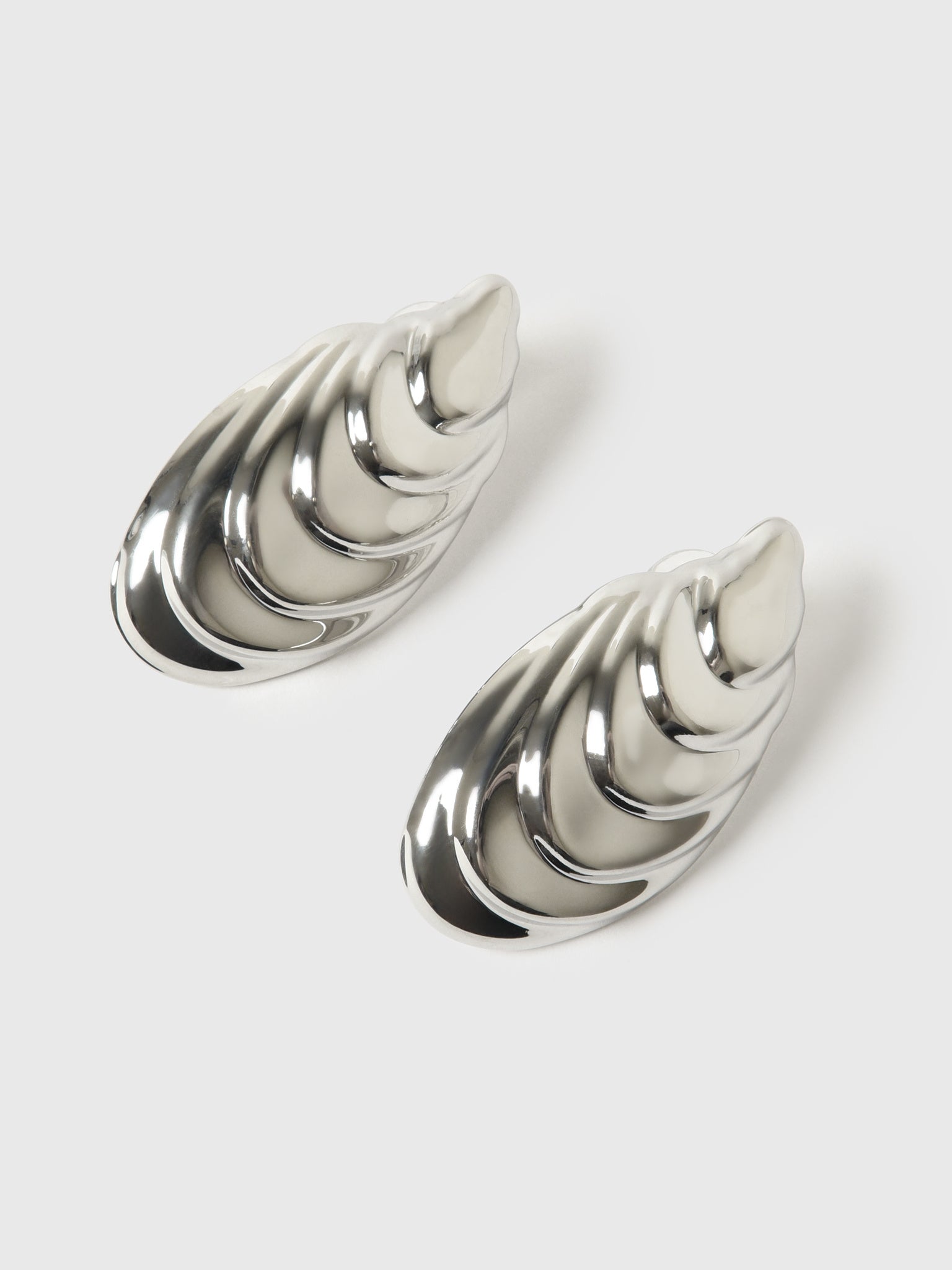 Casa Clara Horizon Earrings - Saint Bernard