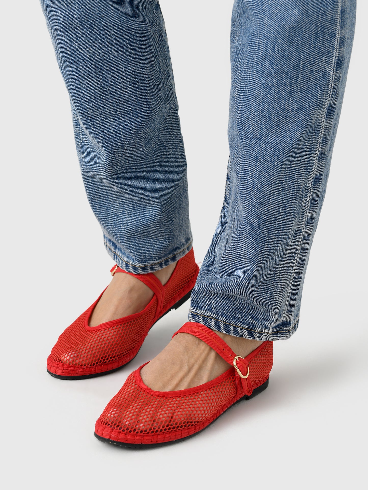 ISABELLA REDxRED-alt1