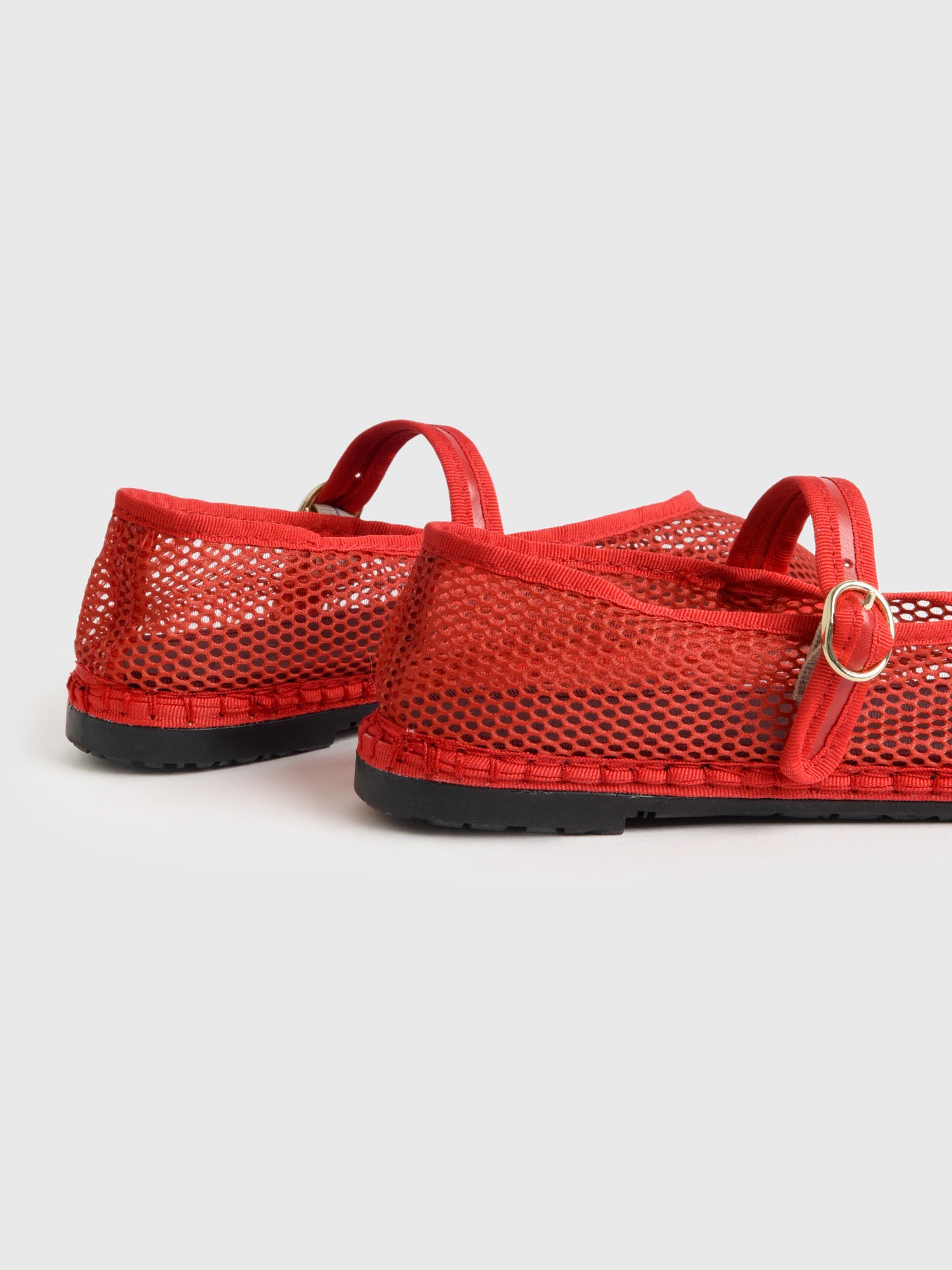 ISABELLA REDxRED-alt3