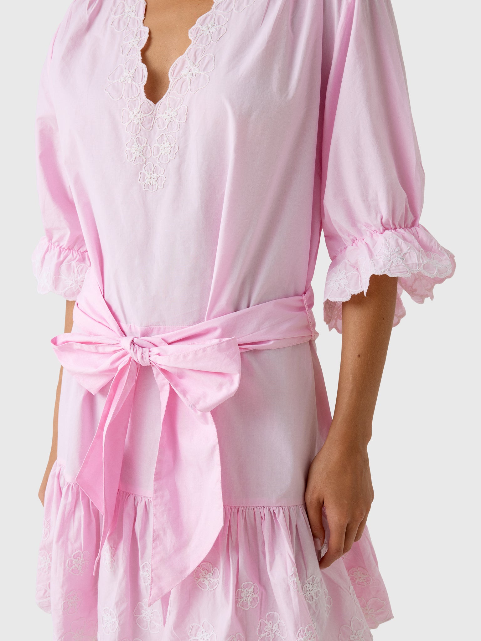 Juliet Dunn Women's Embroidered Tie Waist Mini Dress - Saint Bernard