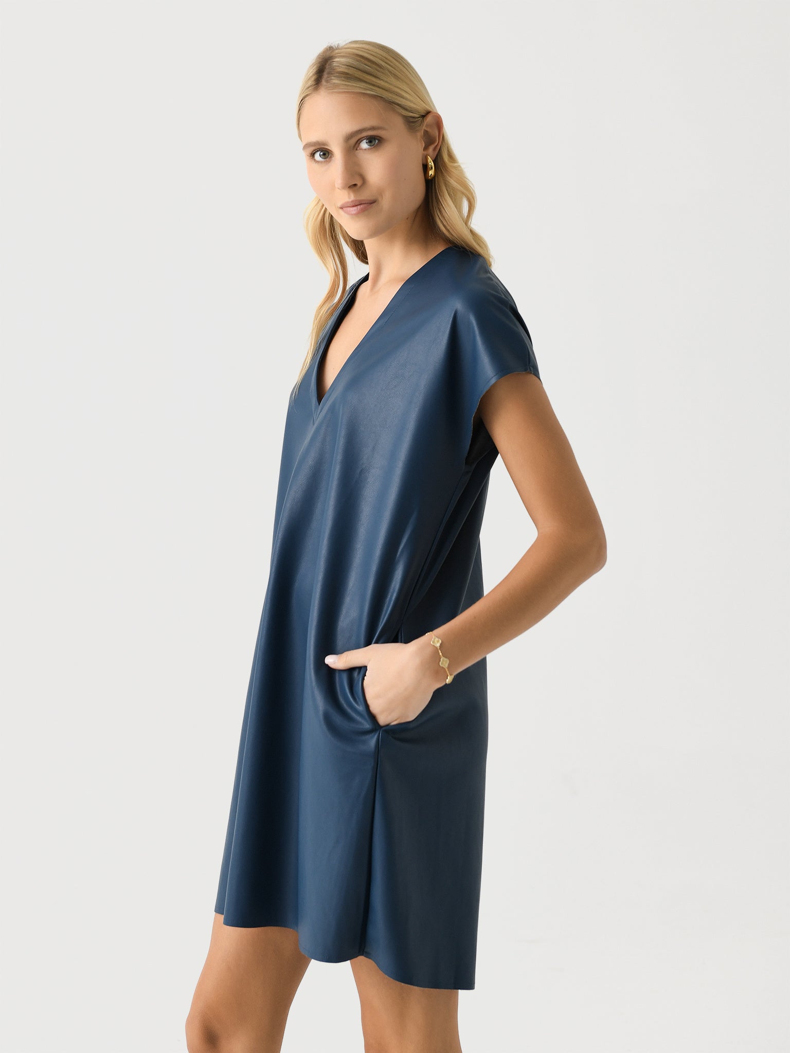 JEWELDRESSxNAVYFAUXLEATHER-alt2