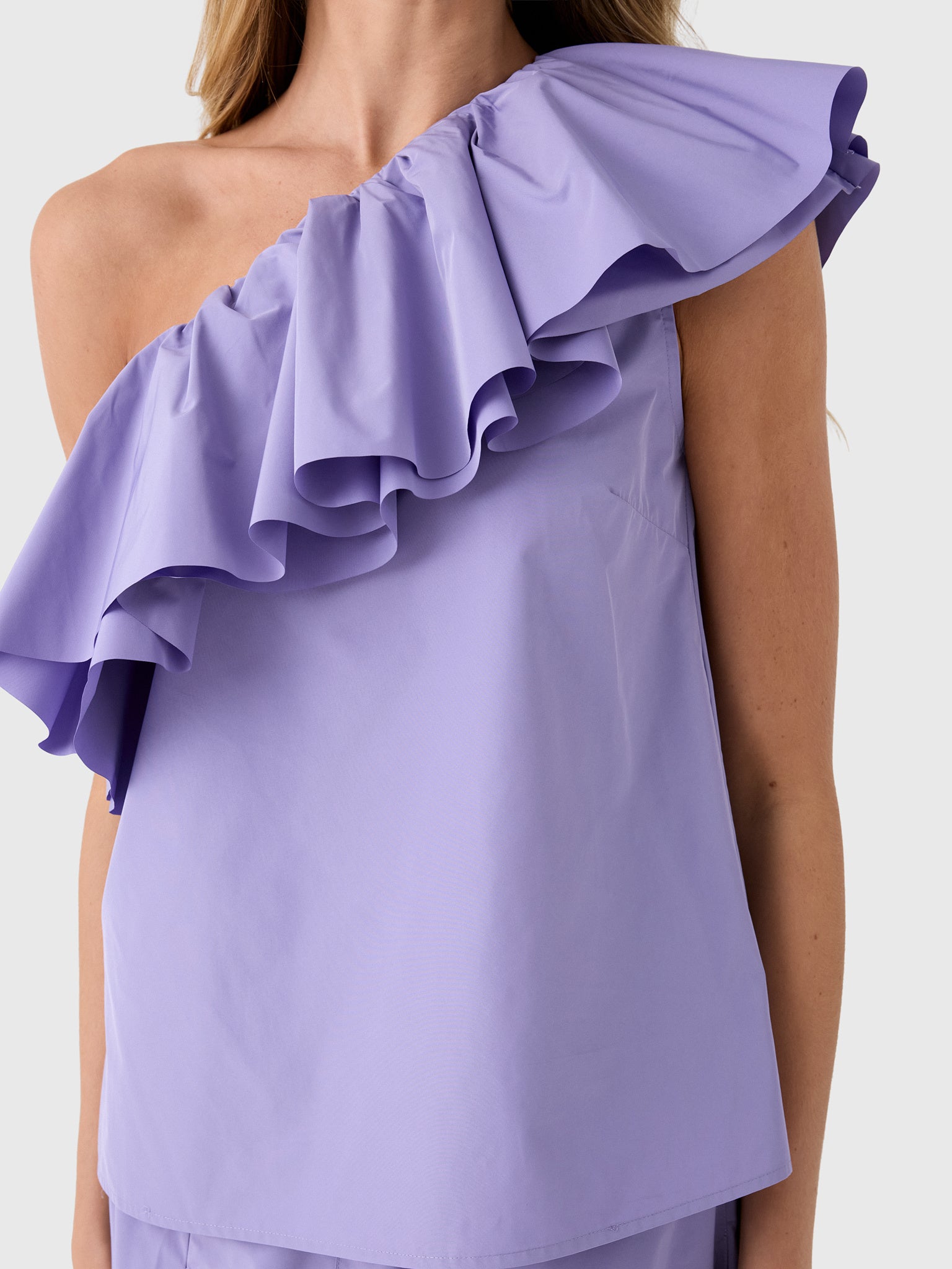 Essentiel Antwerp Women's Jillian Asymmetric Ruffle Top - Saint Bernard