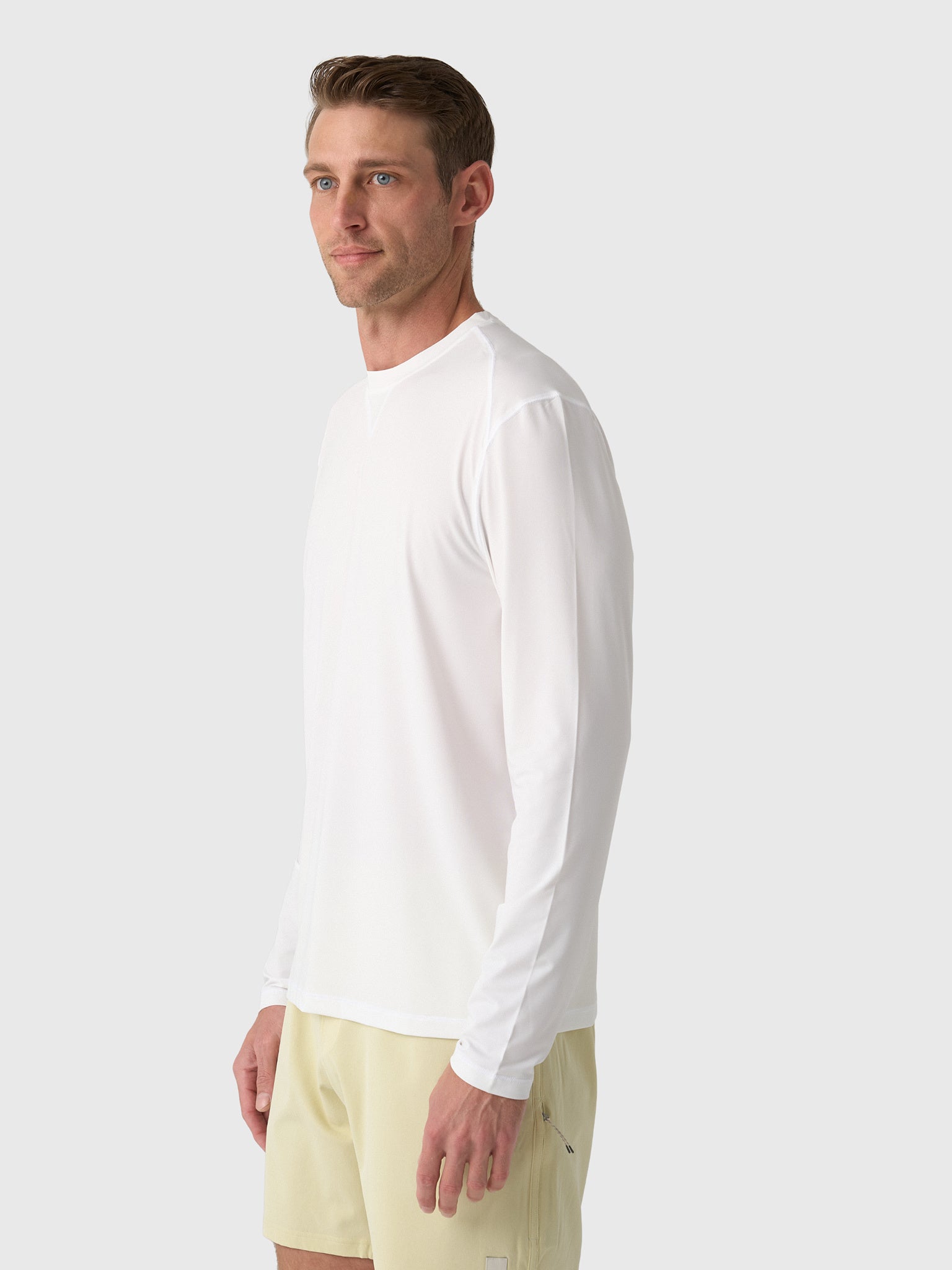 Johnnie-O Men's Basin Performance Long Sleeve T-Shirt - Saint Bernard
