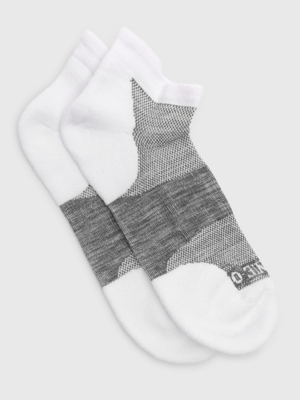 Johnnie-O Men's Dri Release Socks - Saint Bernard