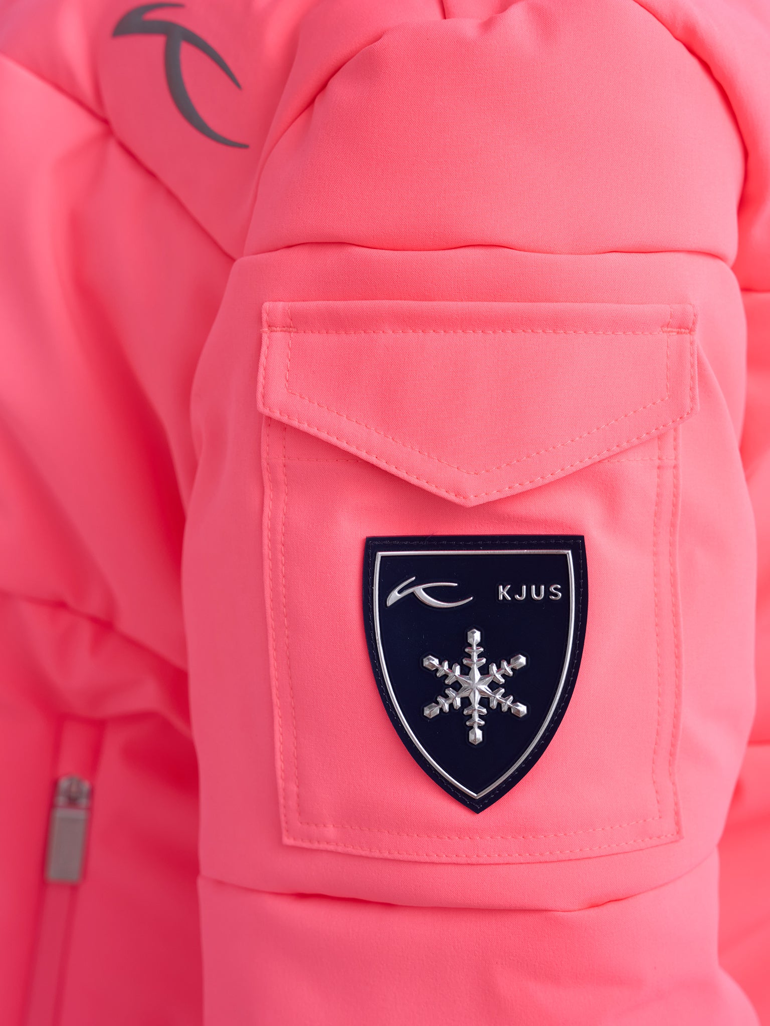 K00941xCYBERPINKATLANTABLUE-alt3