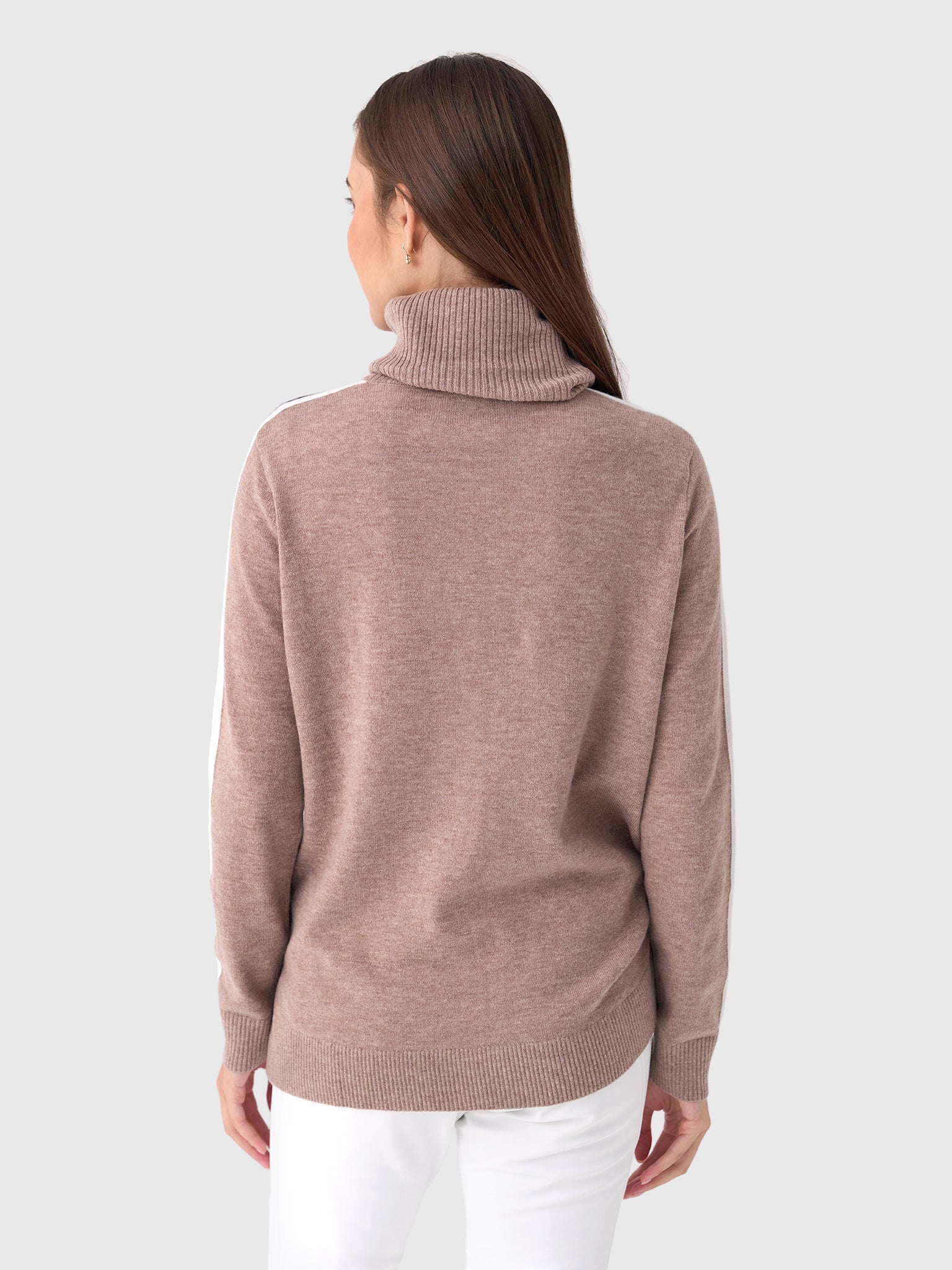 K01123xWILLOWBLACK-alt2