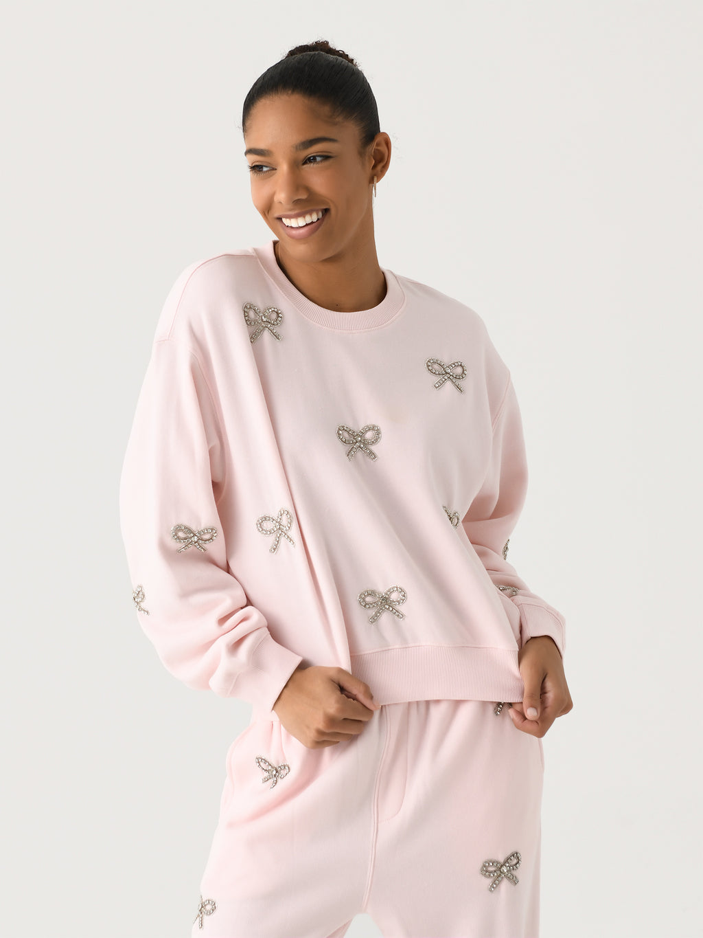 LoveShackFancy Women's Amiyla Crystal Bow Fleece Pullover - Saint Bernard