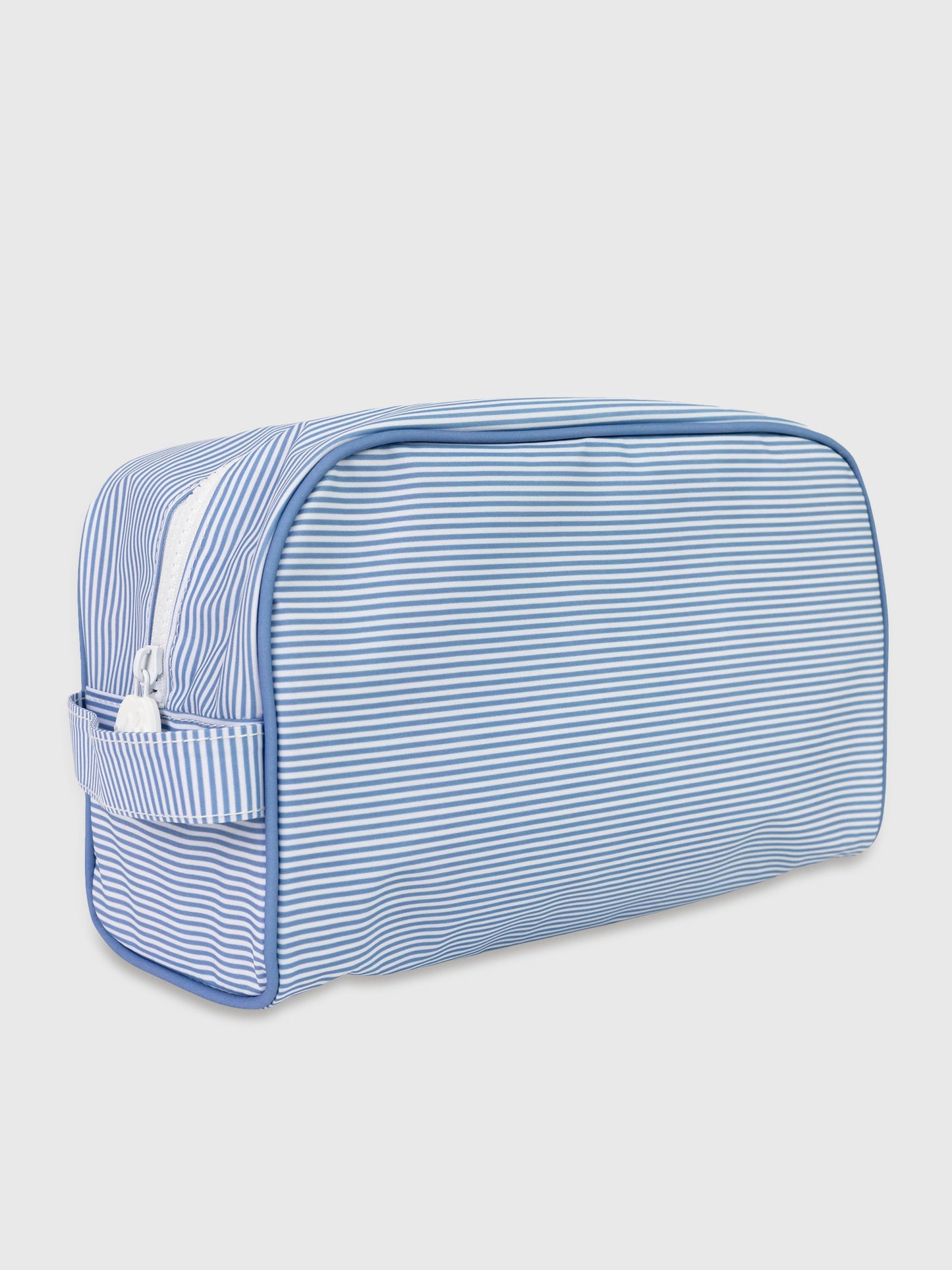 Apple Of My Isla The Dopp Kit - Saint Bernard