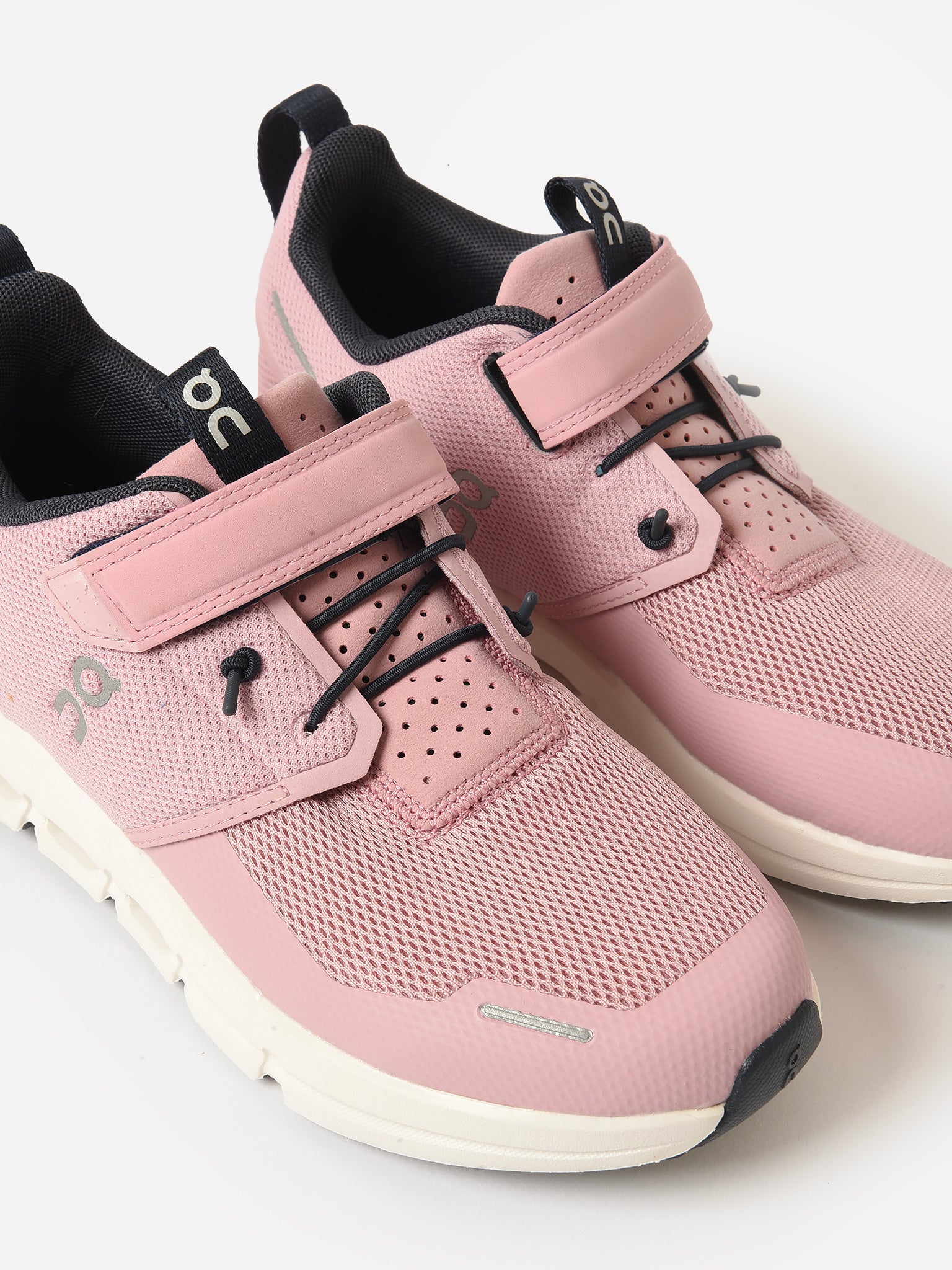 ON Kids' Cloud Play Sneaker - Saint Bernard