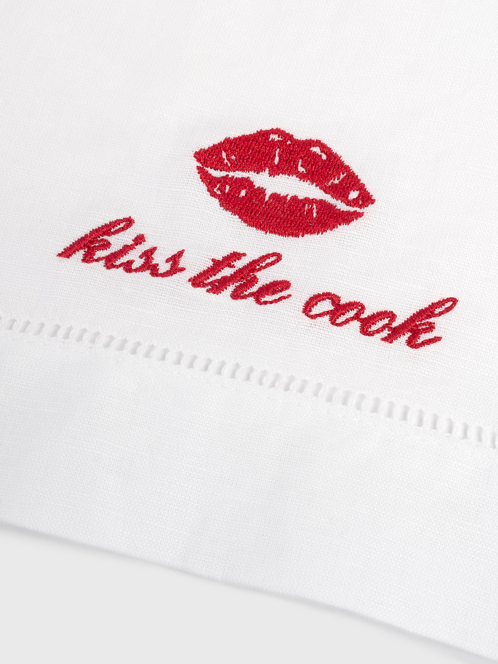 KISS THE COOK TEA TOWELxWHITE-alt1