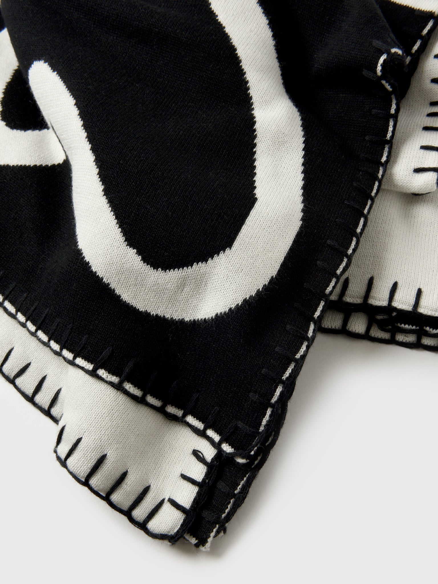 KR24-0457xBLACK-alt1