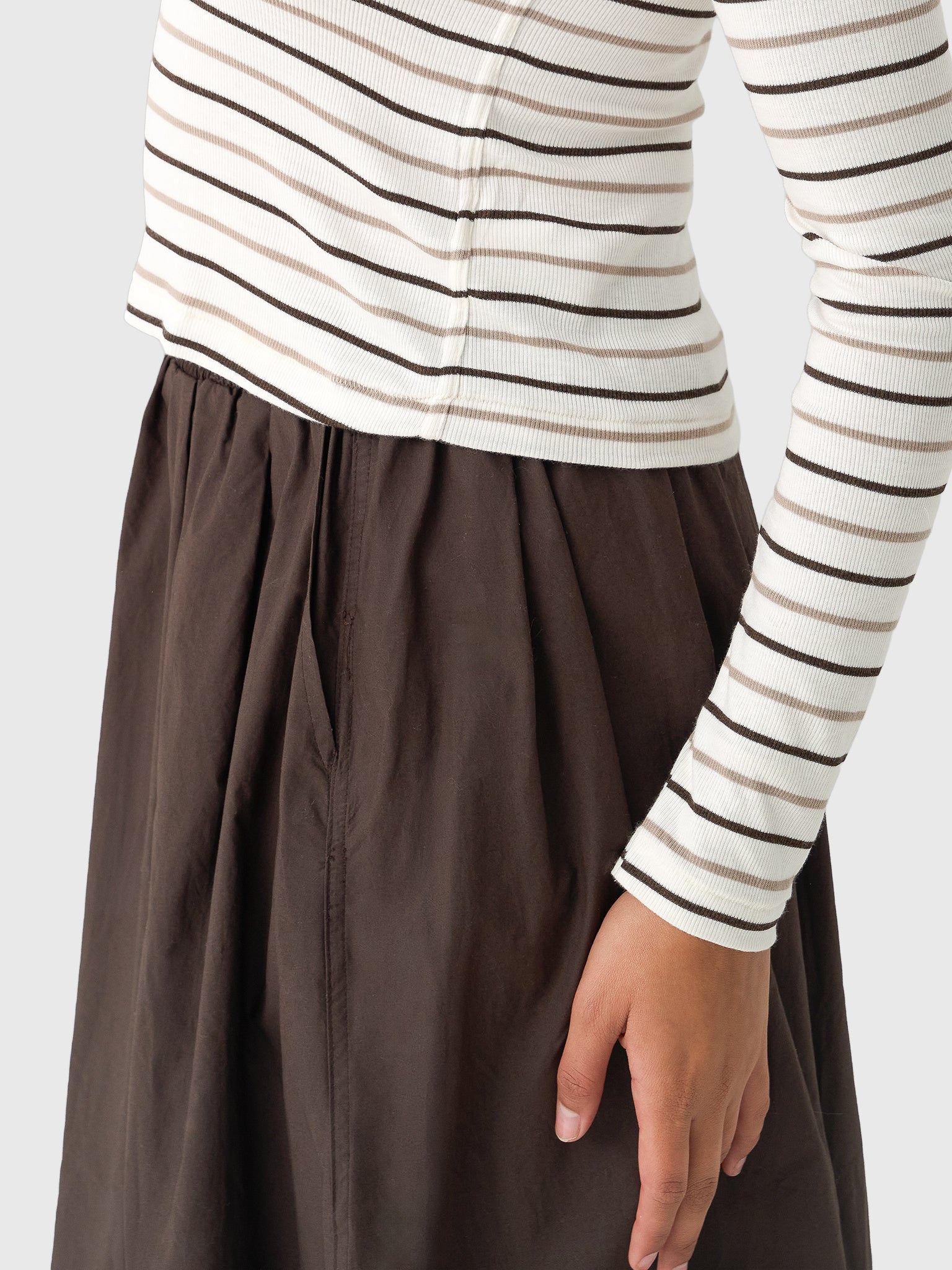 L213-R138xWHITEBROWNSTRIPE-alt4