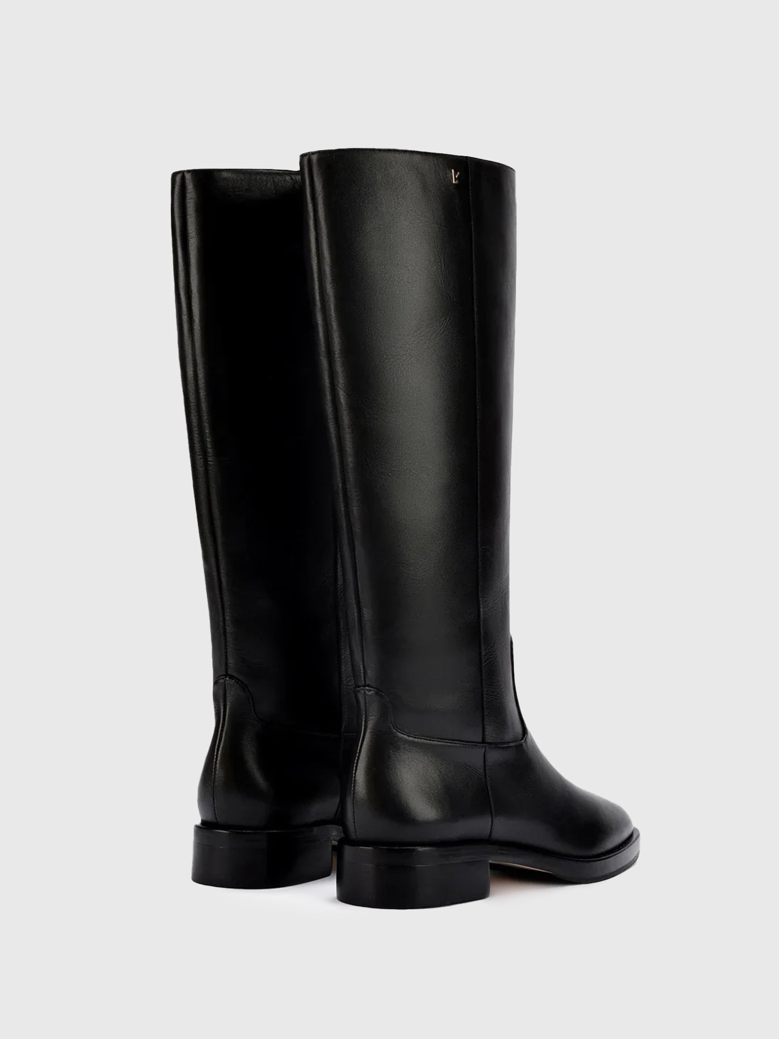 L302-ANNE-BLAC-0748xDELUXENAPABLACK-alt1