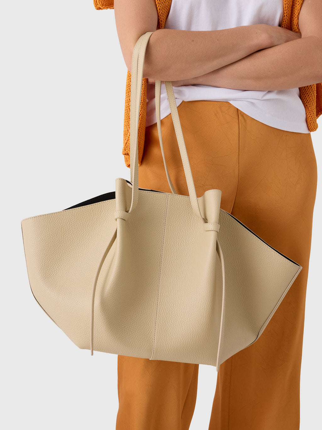 Yuzefi Large Mochi Bag - Saint Bernard