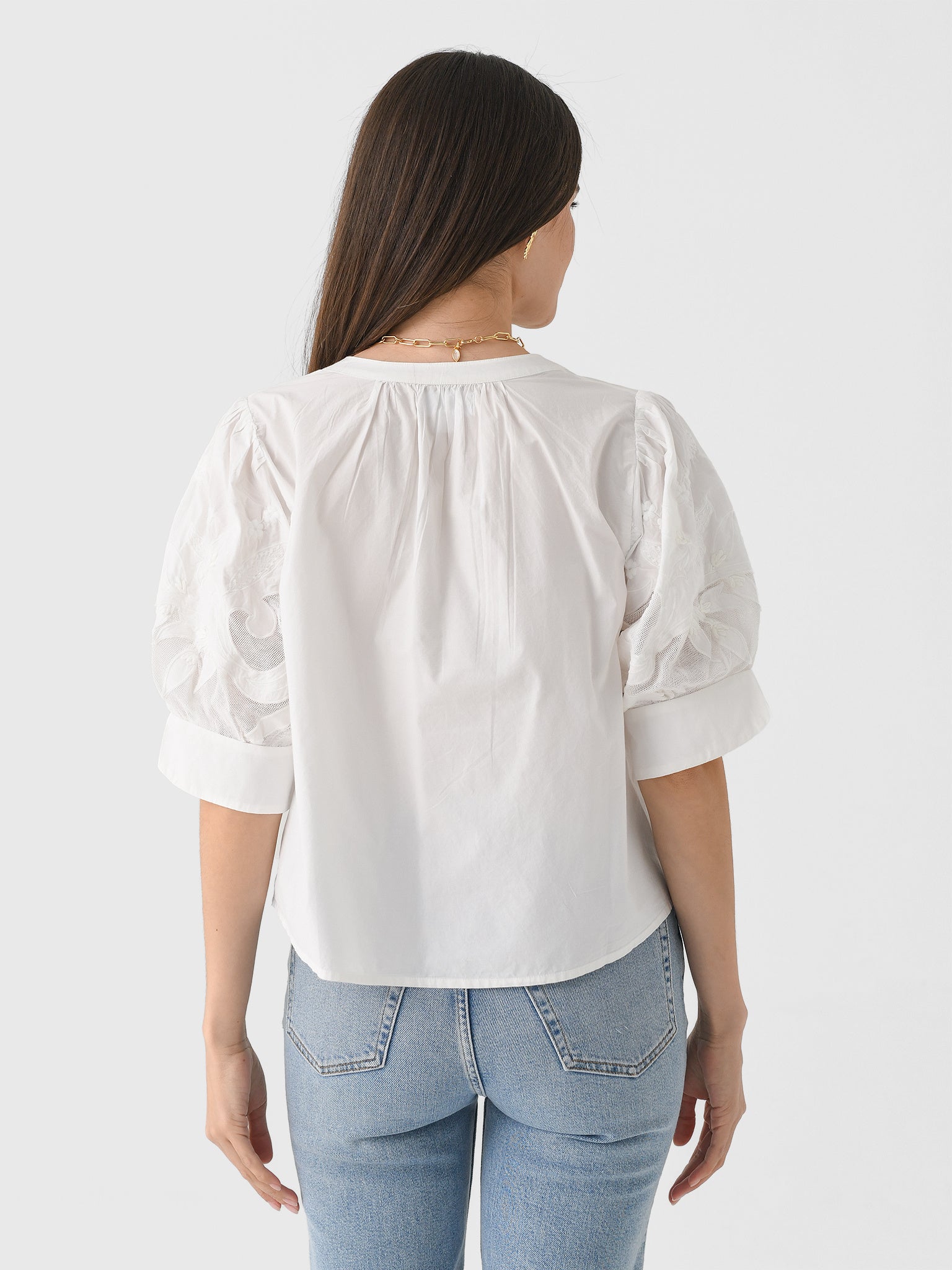 LARIA07xOFFWHITE-alt3