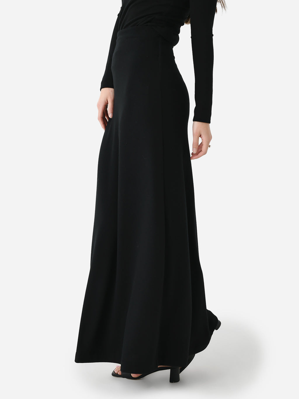 LB117A-LAURENxBLACK-alt2