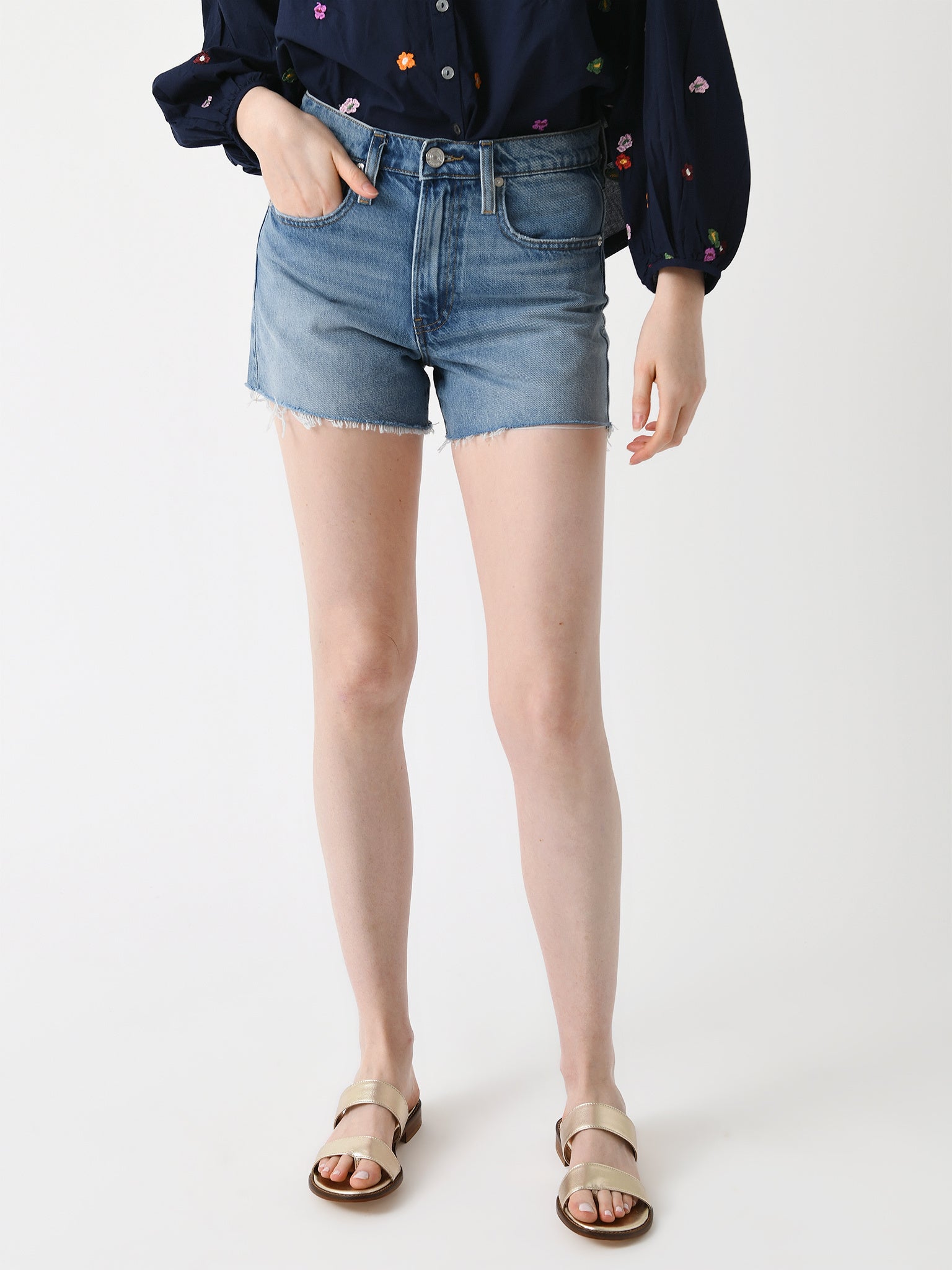 Frame Women's Le Brigette Raw Fray Short - Saint Bernard