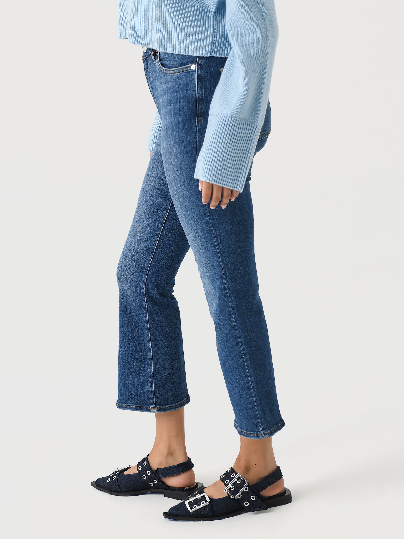 LCMB630xSKYWALK-alt2