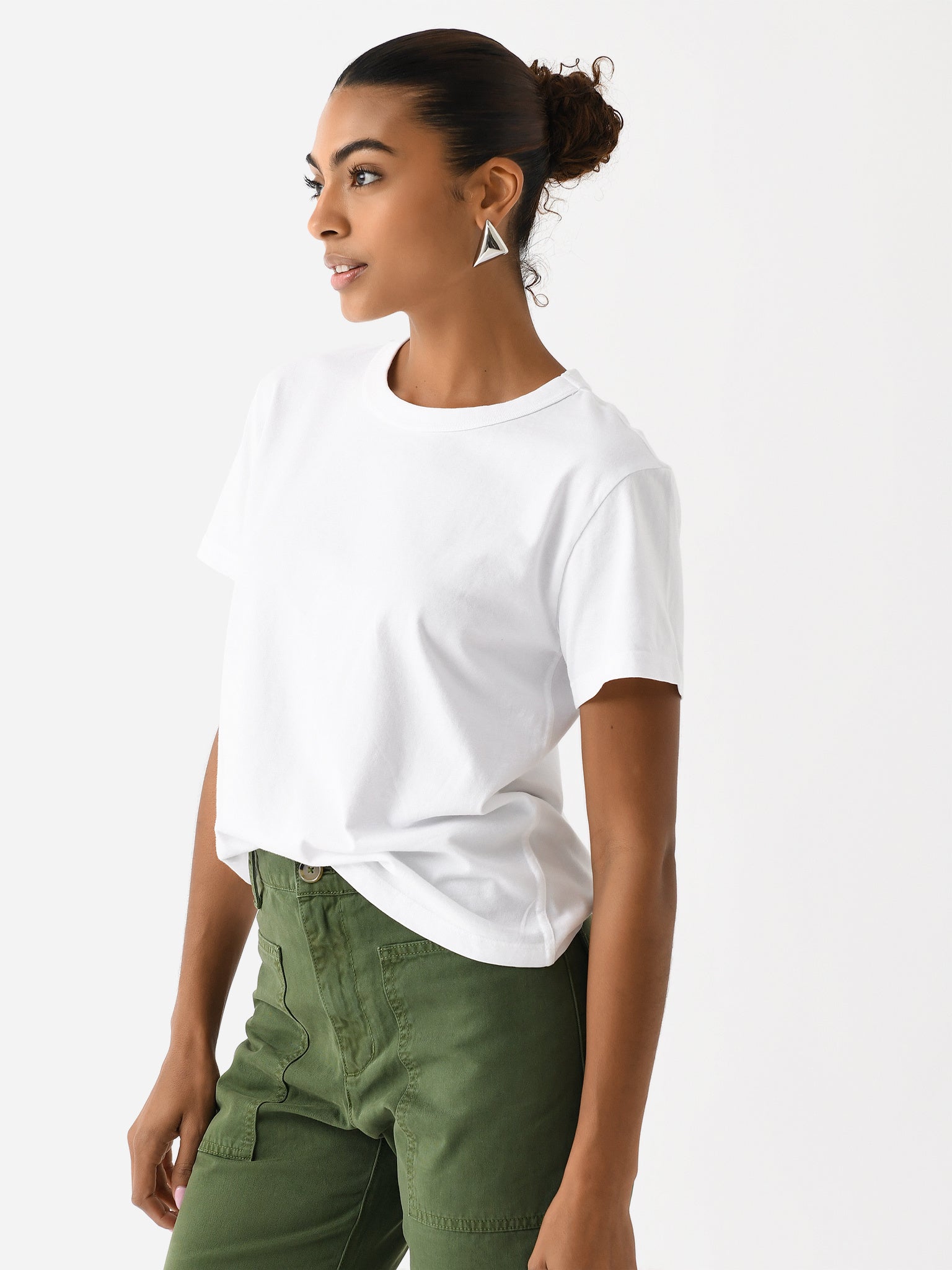 LEIGH06xWHITE-alt2