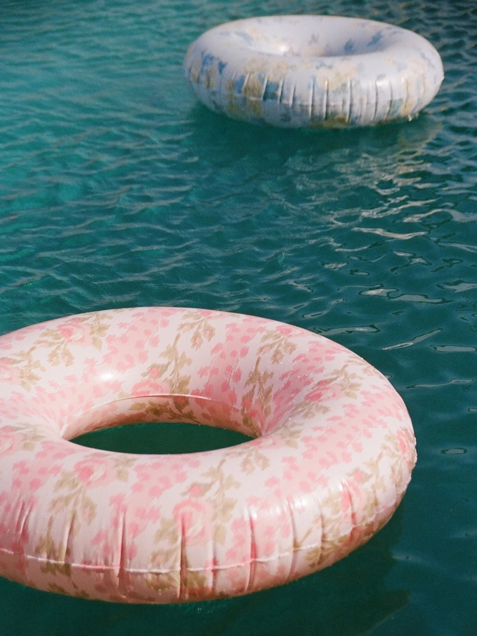 LH168-1230xWHISPERBLUE-alt1