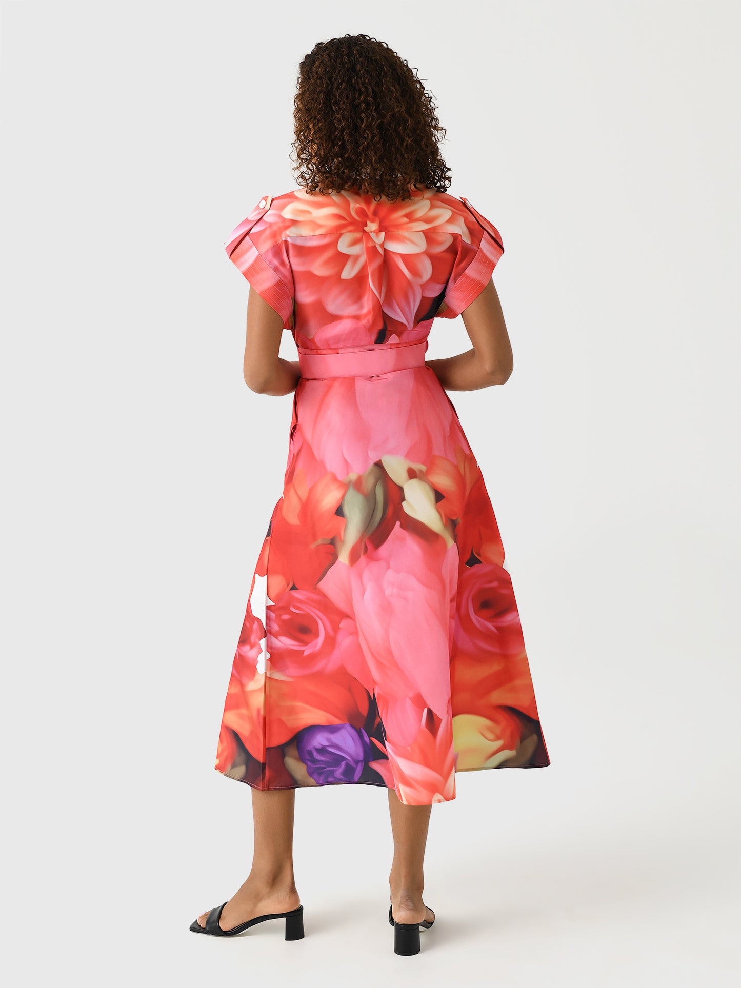 LLFW24053xKALEIDOSCOPEPRINT-alt3