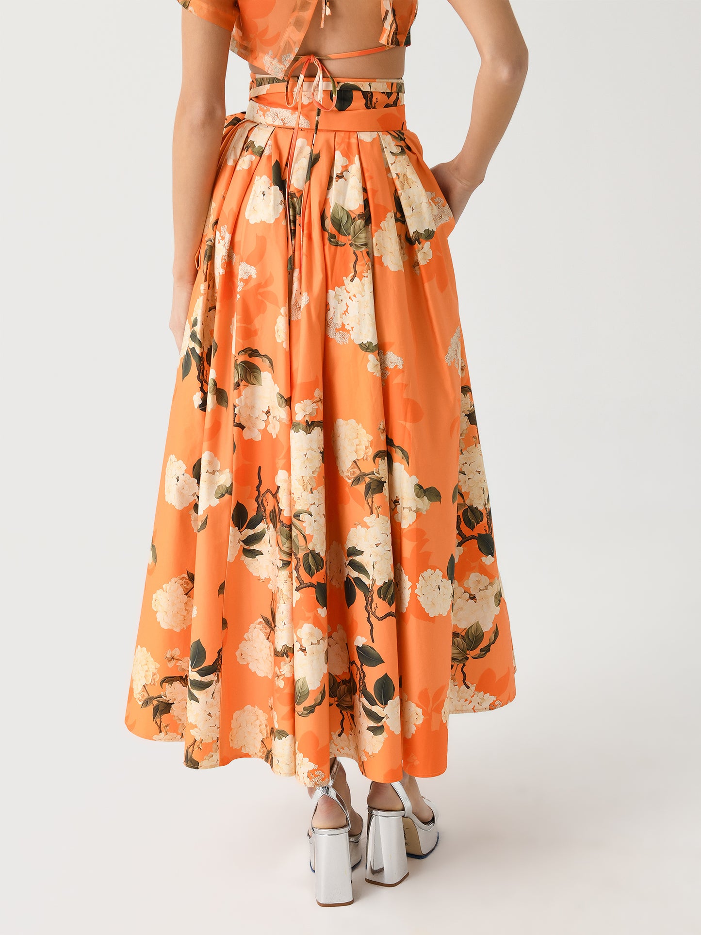 LLRE250752xHYDRANGEAPRINTINTANGERINE-alt3