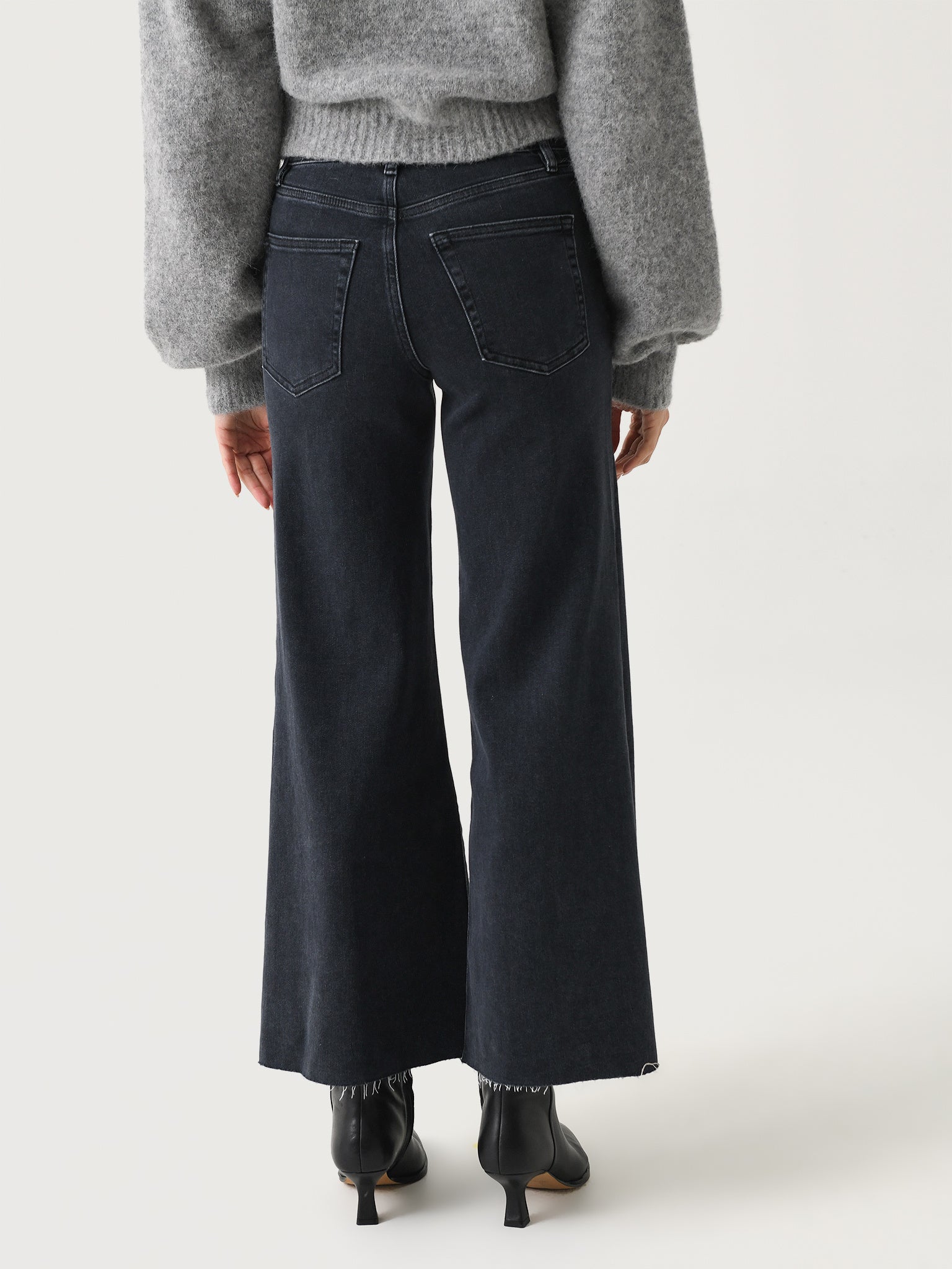 LPPCRA244xRAIORAWAFTER-alt3