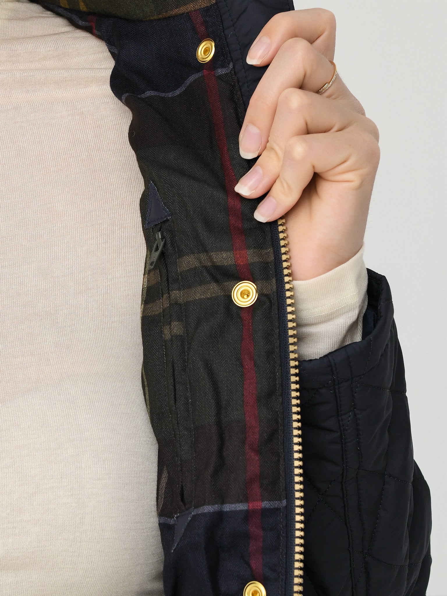 LQU0665NY94xNAVY-alt5