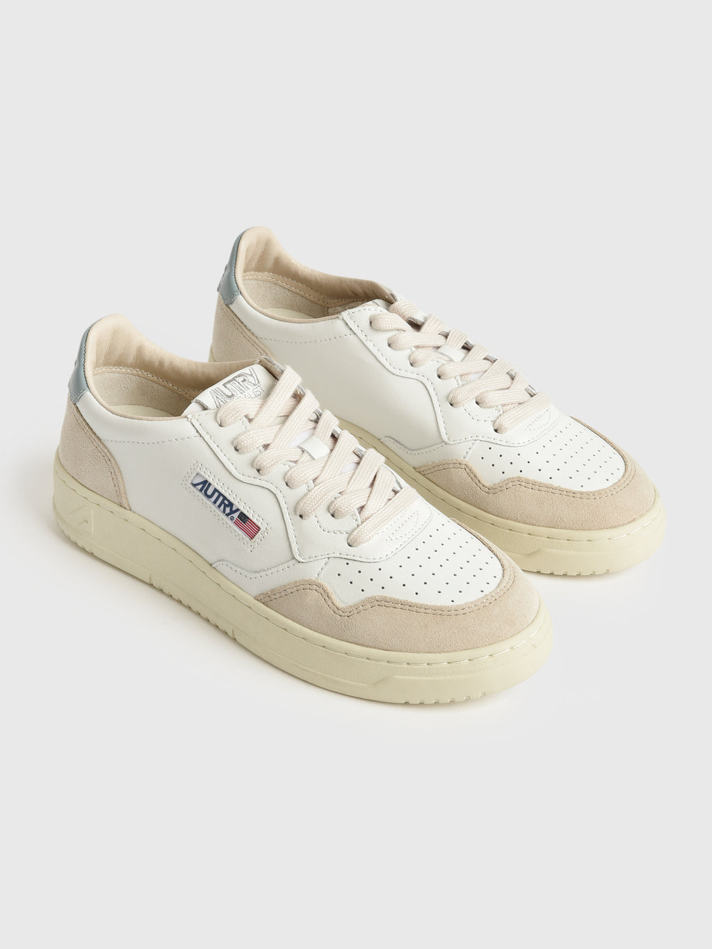 Autry Women's Medalist Low Sneaker - Saint Bernard