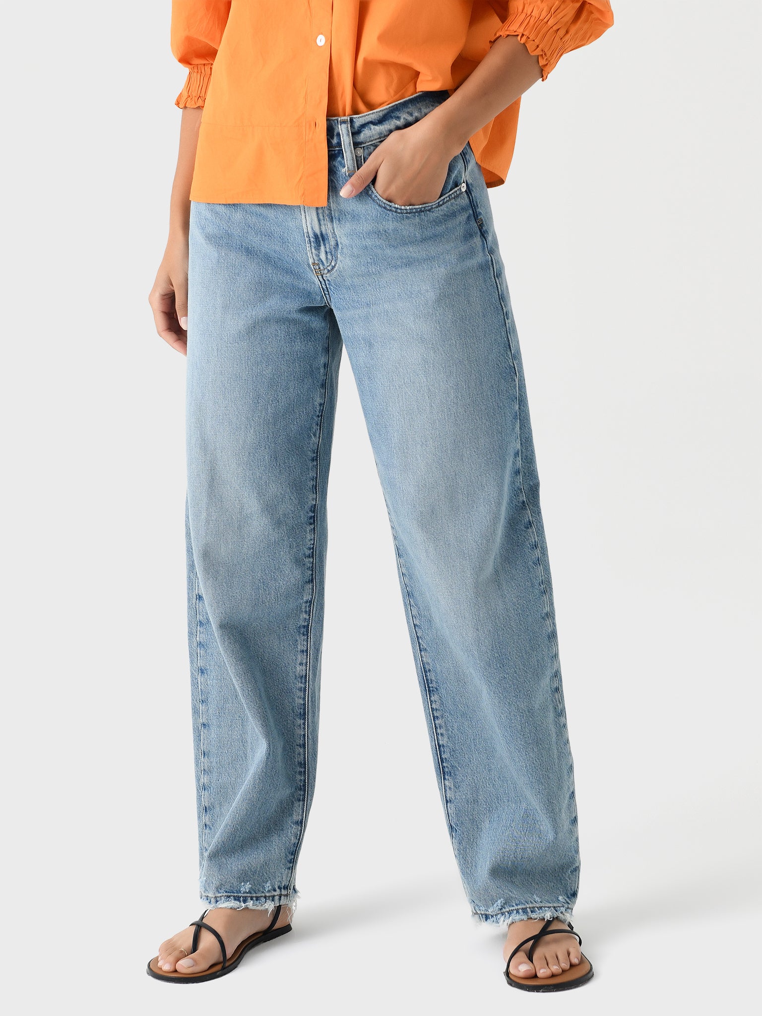 Frame Women's Low Slung Barrel Jean - Saint Bernard