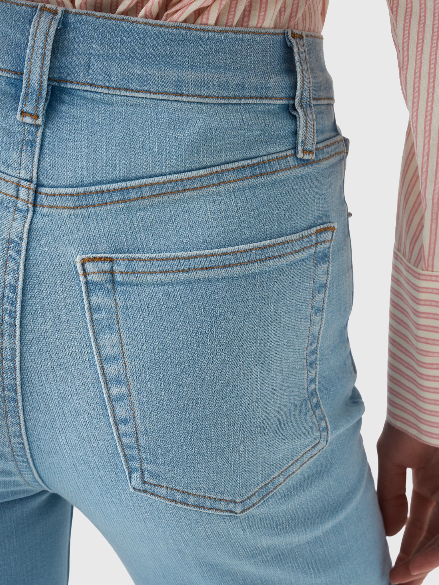 Frame Women's Le Sleek Straight Jean - Saint Bernard