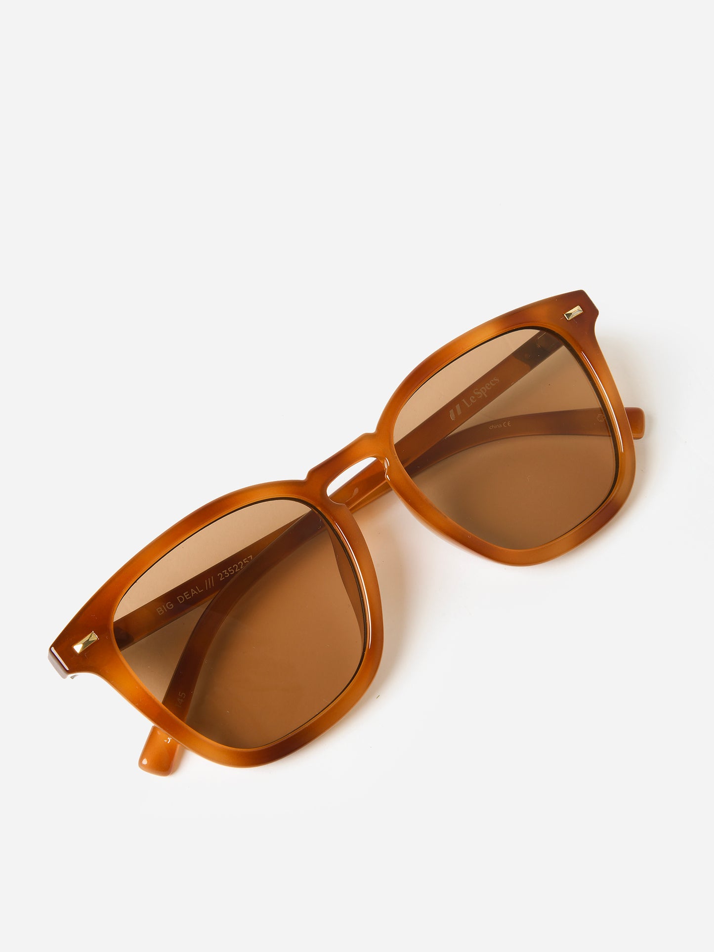 Le Specs Big Deal Sunglasses - Saint Bernard