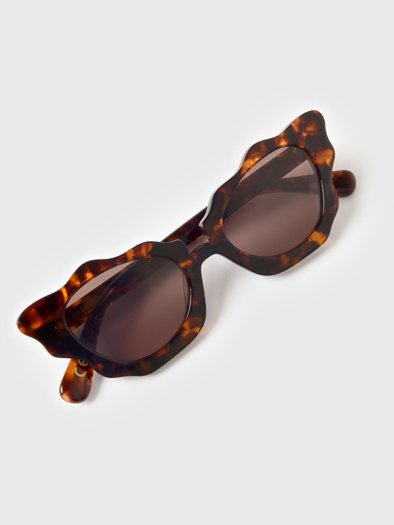 Lele Sadoughi Beverly Hills Cat Eye Sunglasses - Saint Bernard