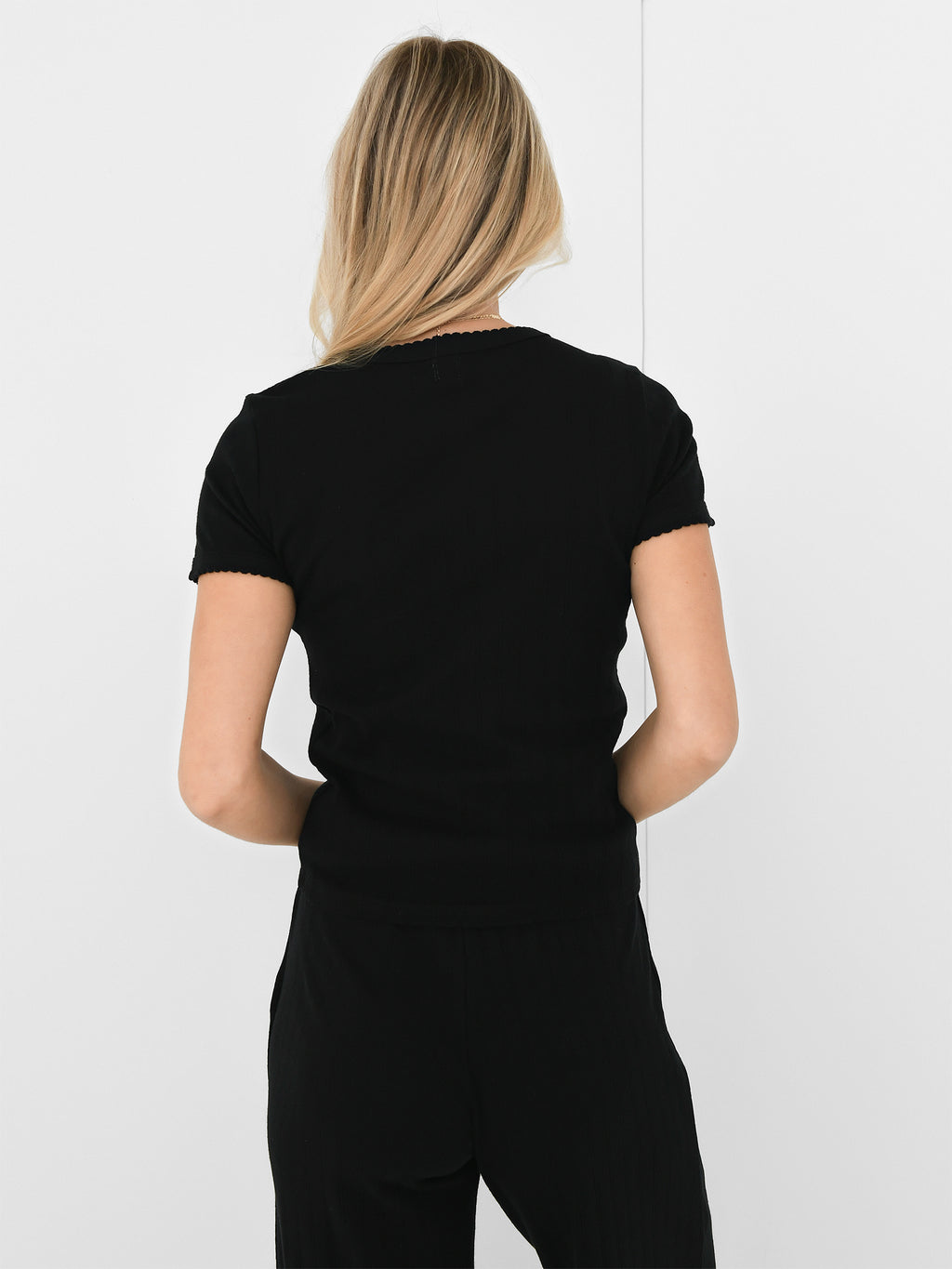 LT014A-POINTELLExBLACK-alt3