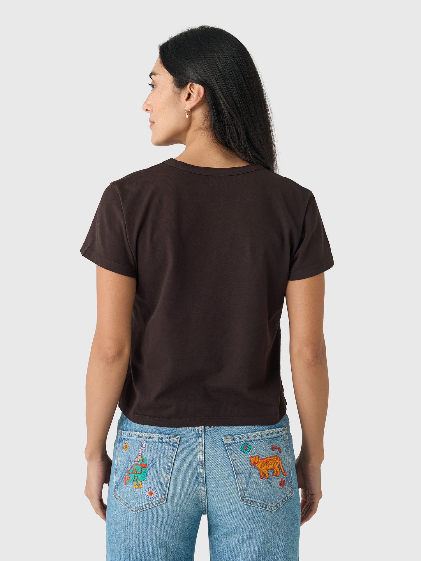 LT017B-CTNxCHOCOLATE-alt2