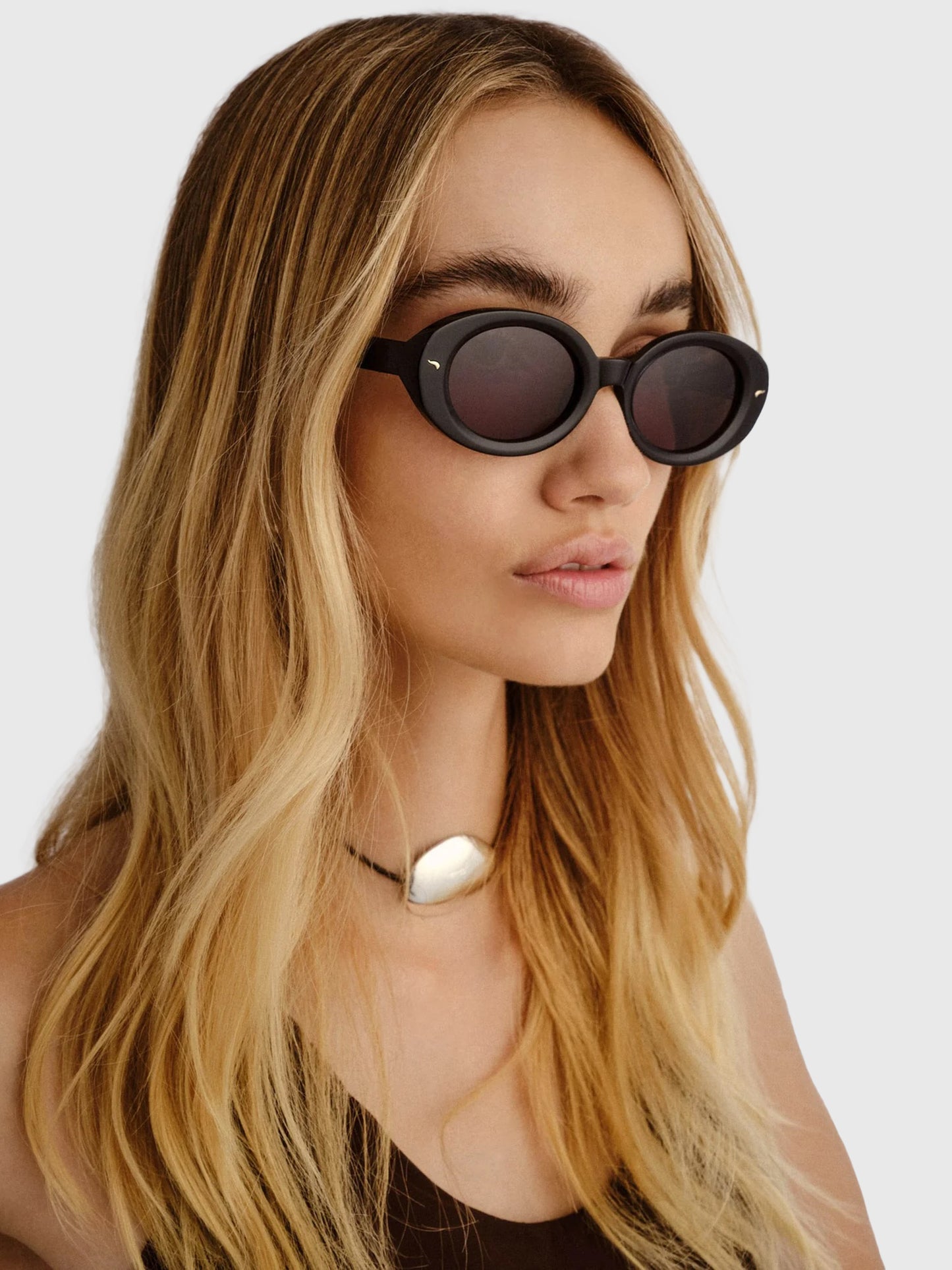 LUV2531803xBLACK-alt1