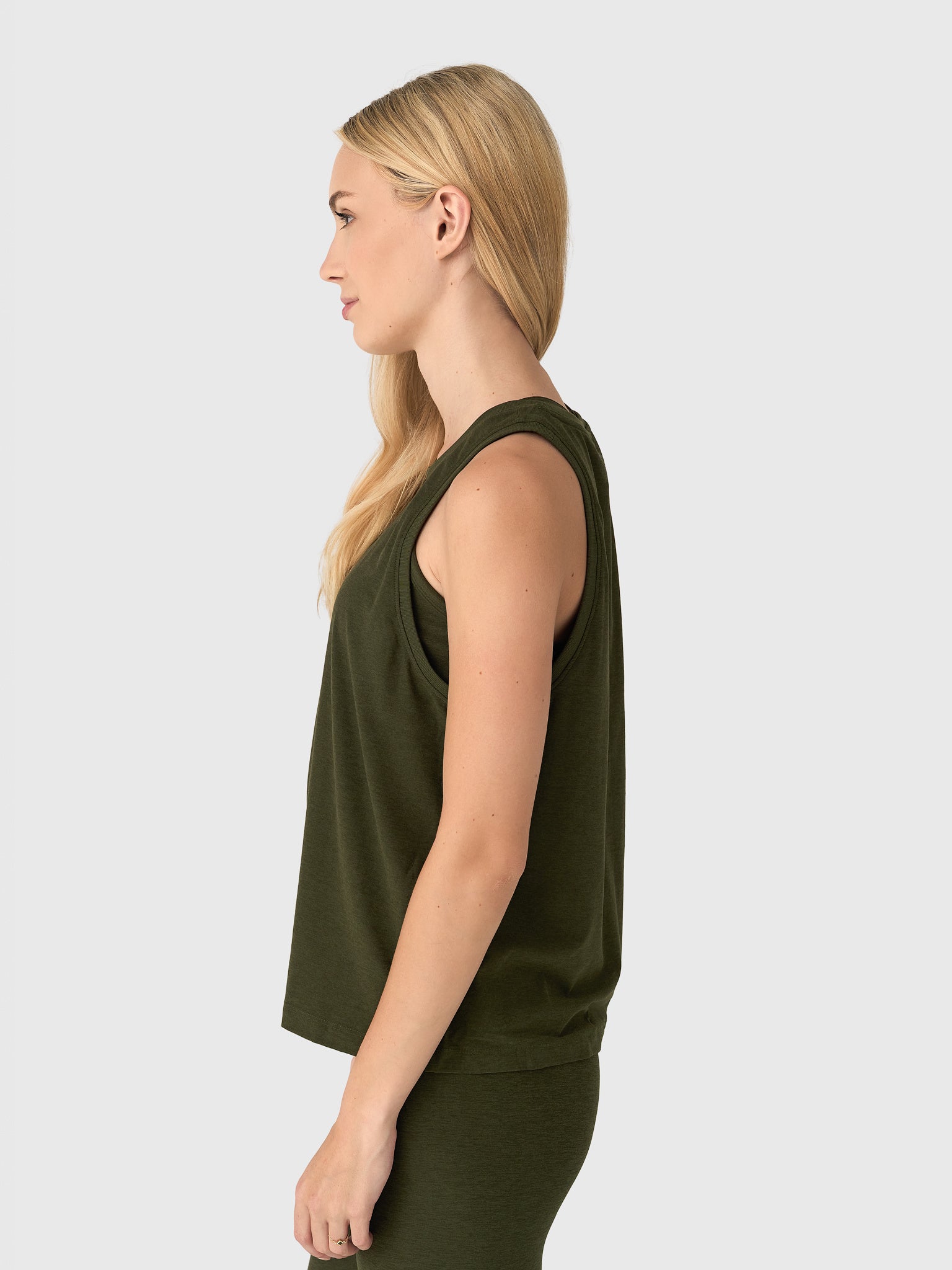 LWSD4612xARMYGREENHEATHER-alt2