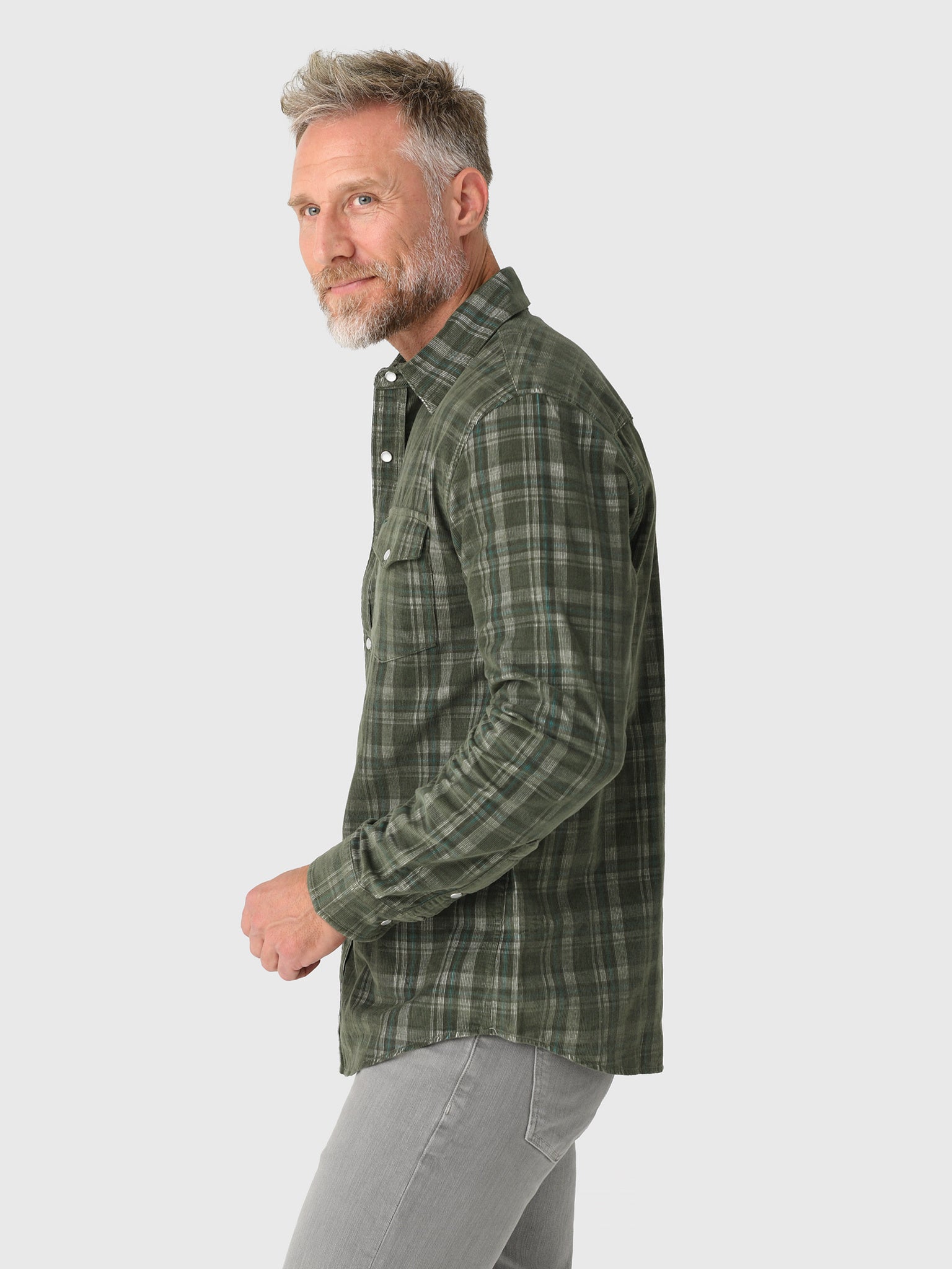 Criquet Men's Long Sleeve Corduroy Pearl Snap Shirt - Saint Bernard