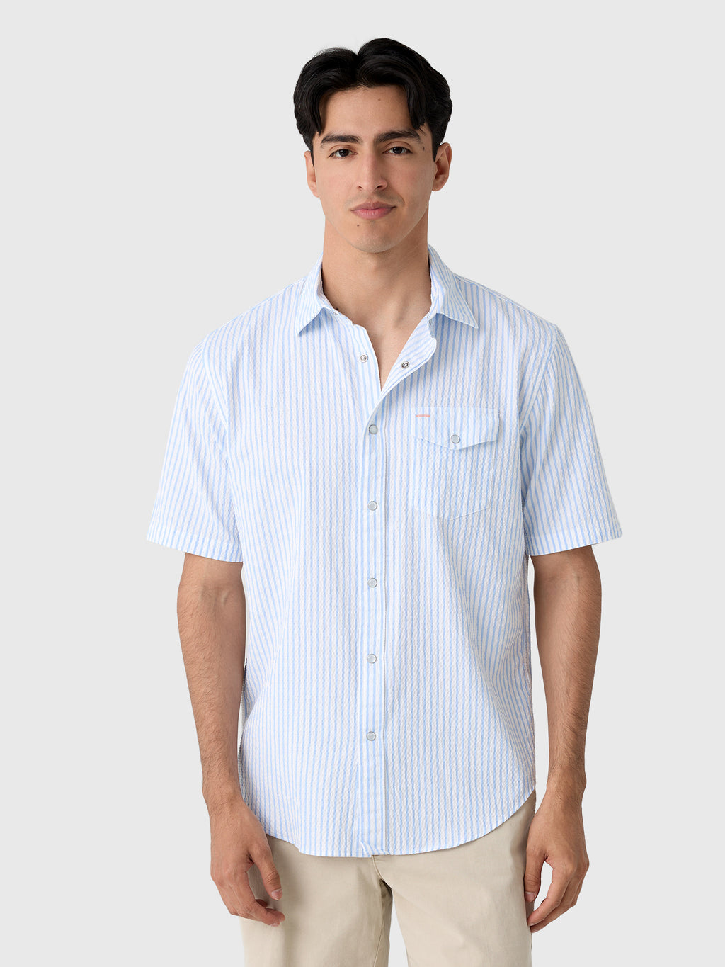 Criquet Men's Seersucker Pearl Snap Shirt - Saint Bernard