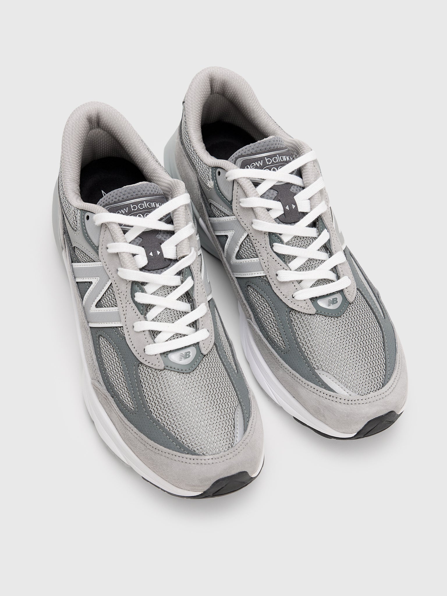 New Balance Men's Made in USA 990v6 Sneaker - Saint Bernard