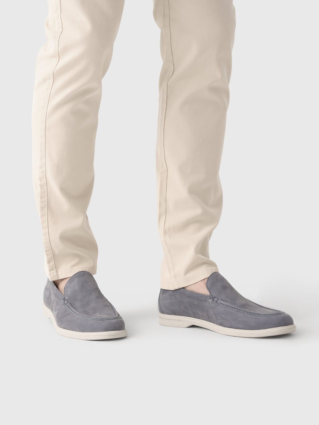 Peter Millar Crown Crafted Men's Excursionist Nubuck Venetian Loafer - Saint Bernard