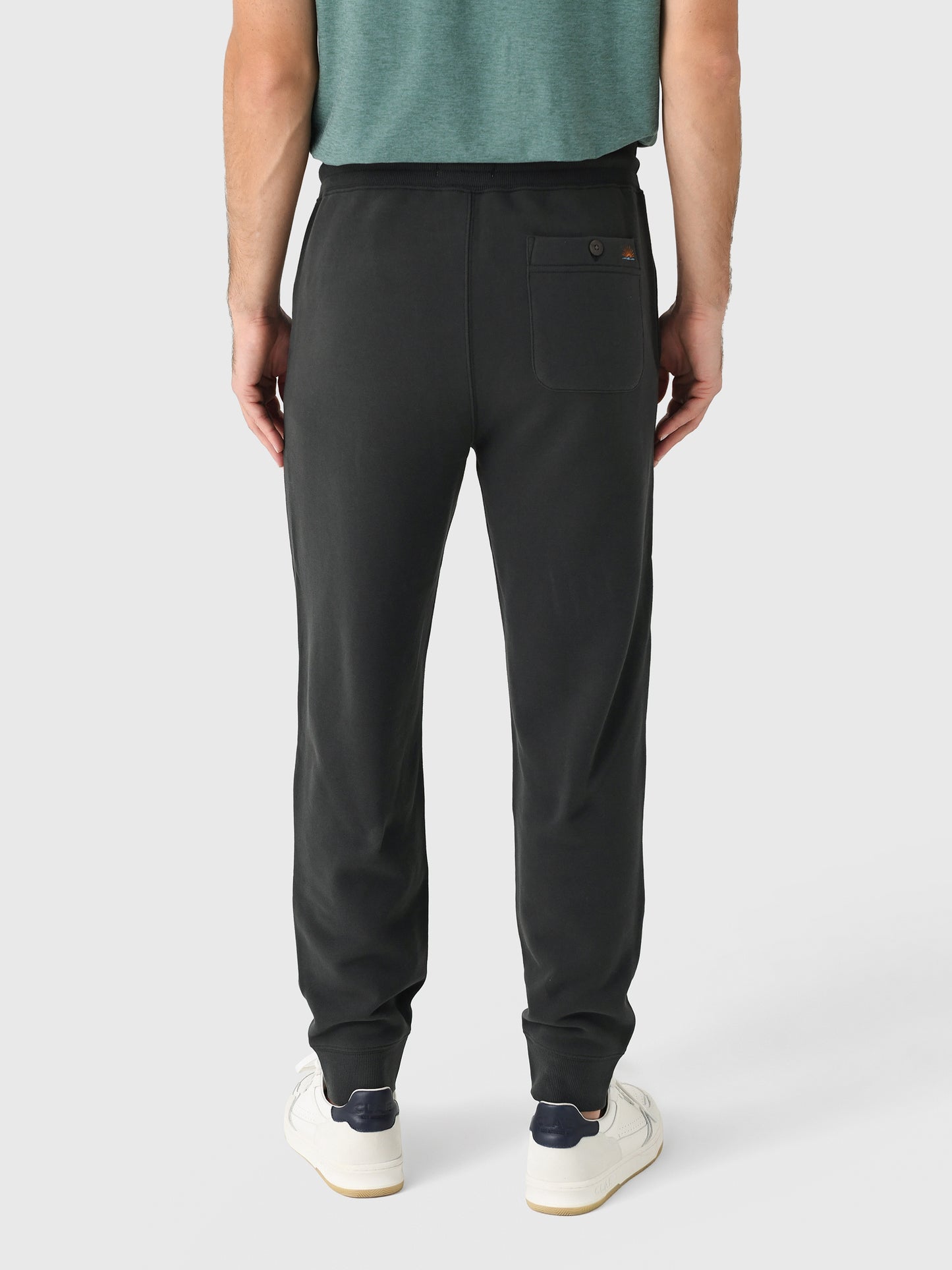 MBF2427xMOUNTAINBLACK-alt2