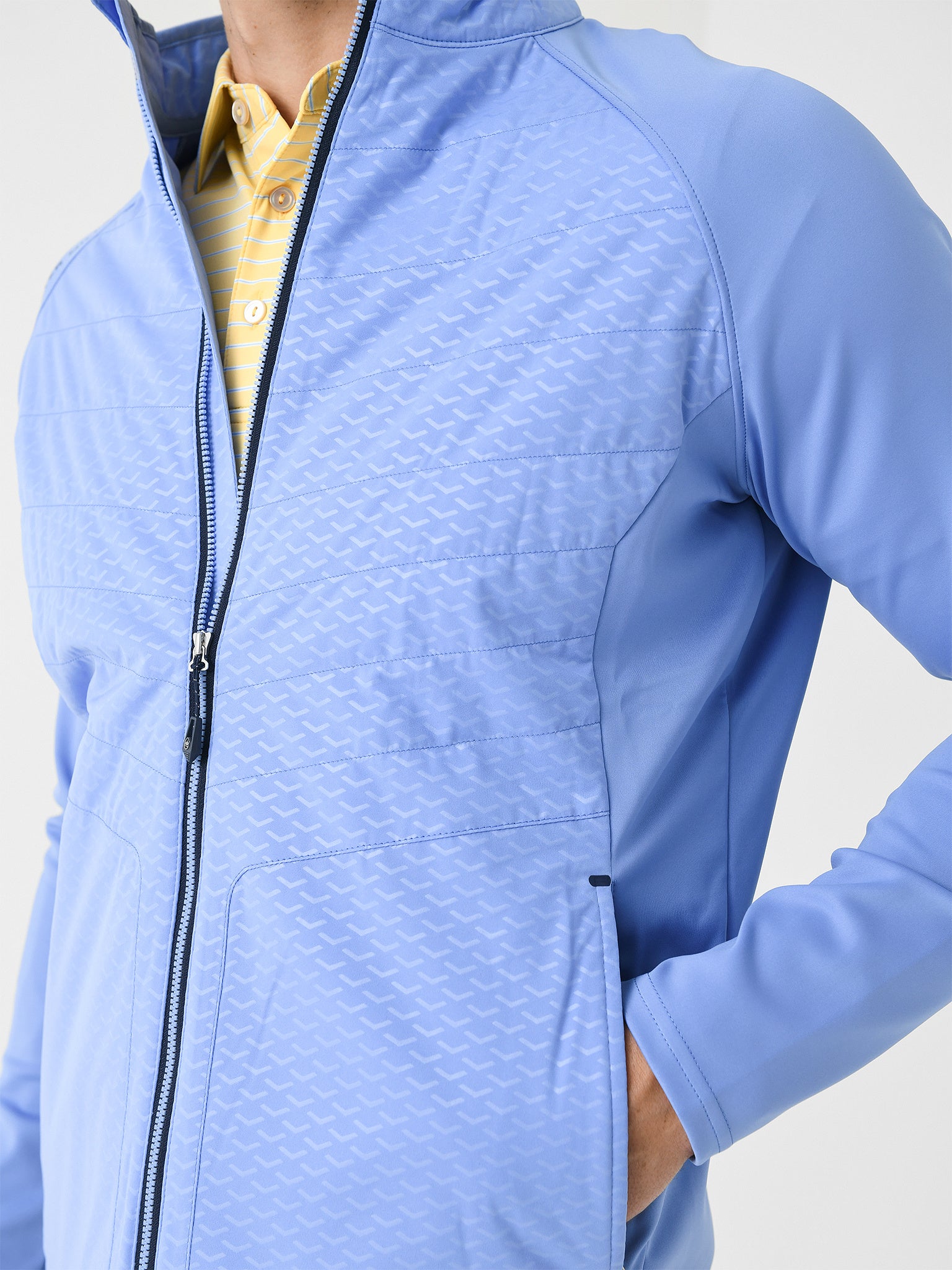 msc/001+α Peter Millar Crown Sport Men's Merge Hybrid Jacket | $245.00