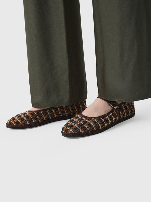 Vibi Venezia Women's Mary Jane Tweed Flat