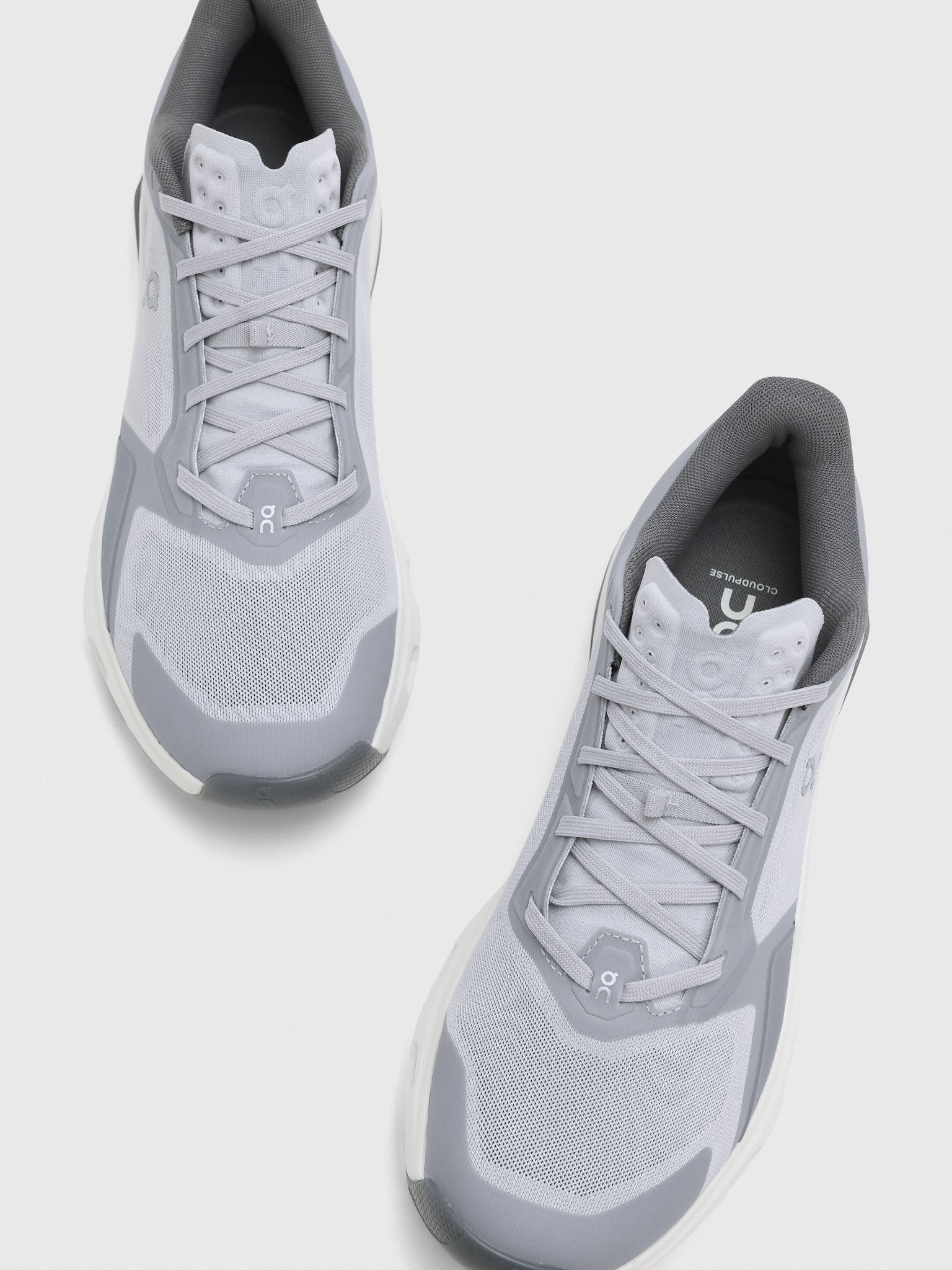ON Men's Cloudpulse 2 Sneaker - Saint Bernard