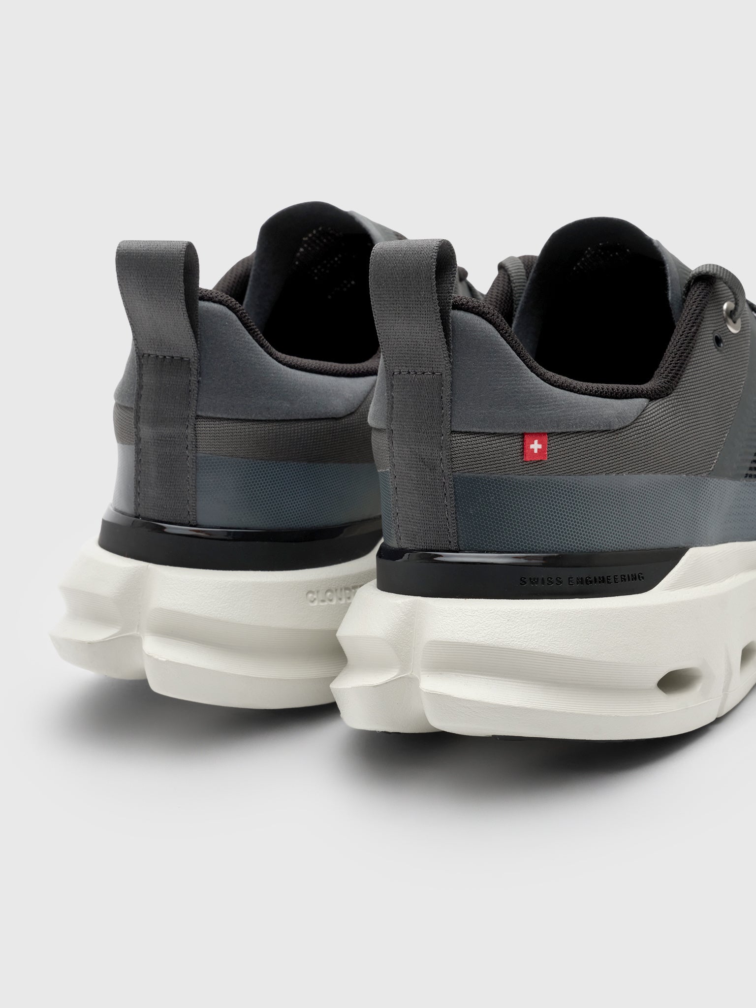 ON Men's Cloudpulse Next Sneaker - Saint Bernard