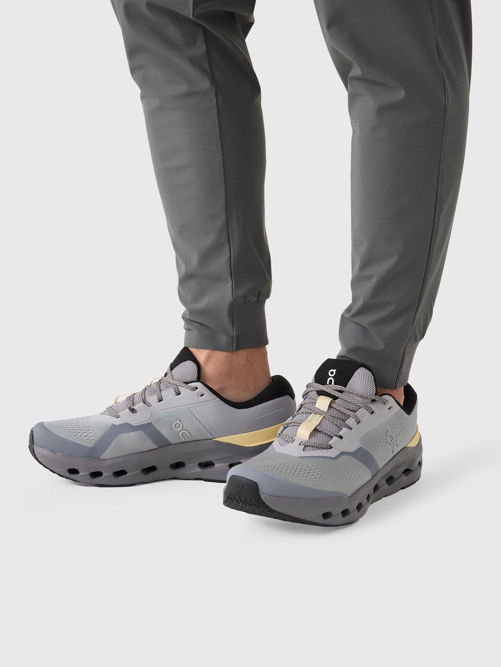 ON Men's Cloudrunner 3 Running Shoe - Saint Bernard